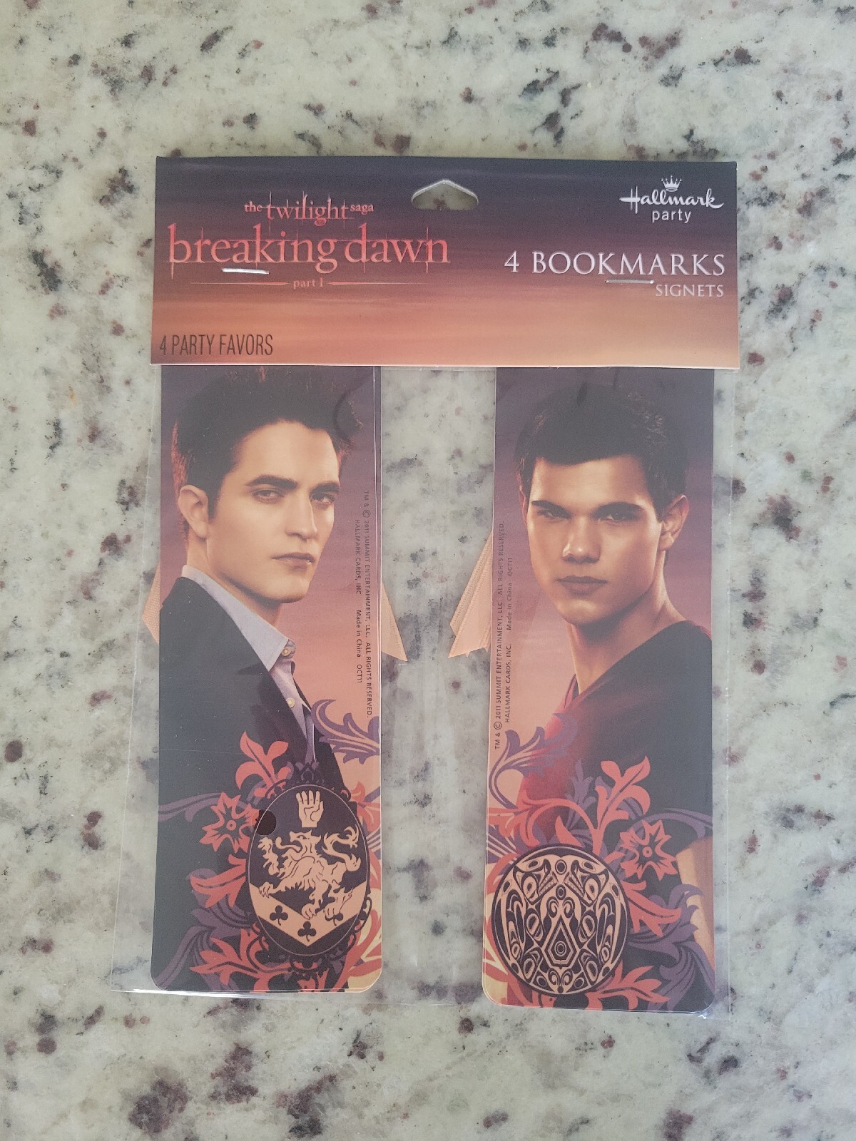 Hallmark Twighlight Breaking Dawn Bookmarks ☆ 4 Pack ☆ New In Package ☆ Hallmark Twighlight Breaking Dawn Bookmarks ☆ 4 Pack ☆ New In Package ☆
