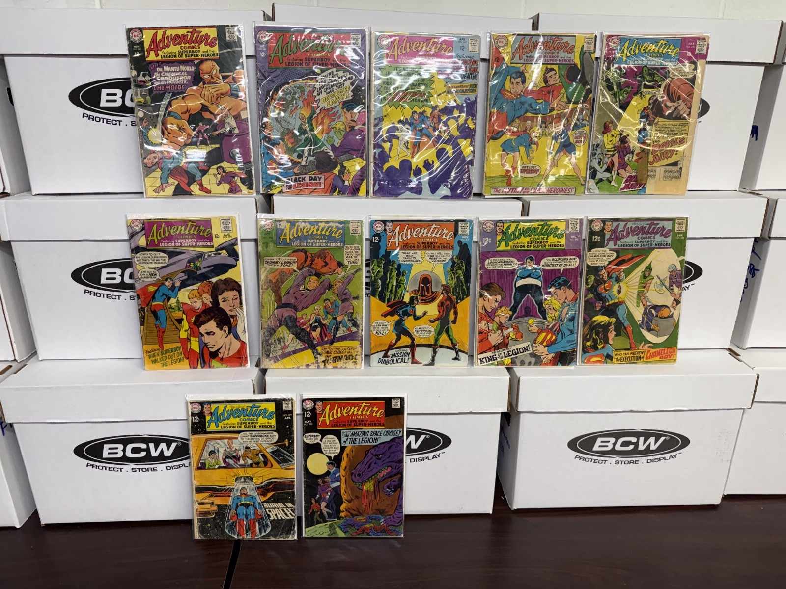 LOT 12 ADVENTURE Comics 362 363 367 368 370 371 373 374 375 376 379 380 Silver