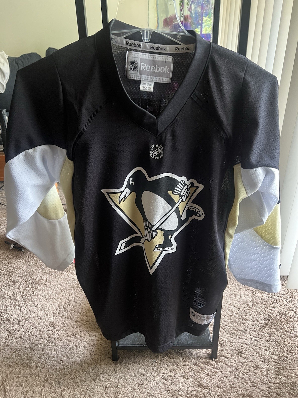 Marc Andre Fleury Throwback Pittsburgh Penguins Reebok Jersey Youth Sz L/XL BLK Marc Andre Fleury Throwback Pittsburgh Penguins Reebok Jersey Youth Sz L/XL BLK