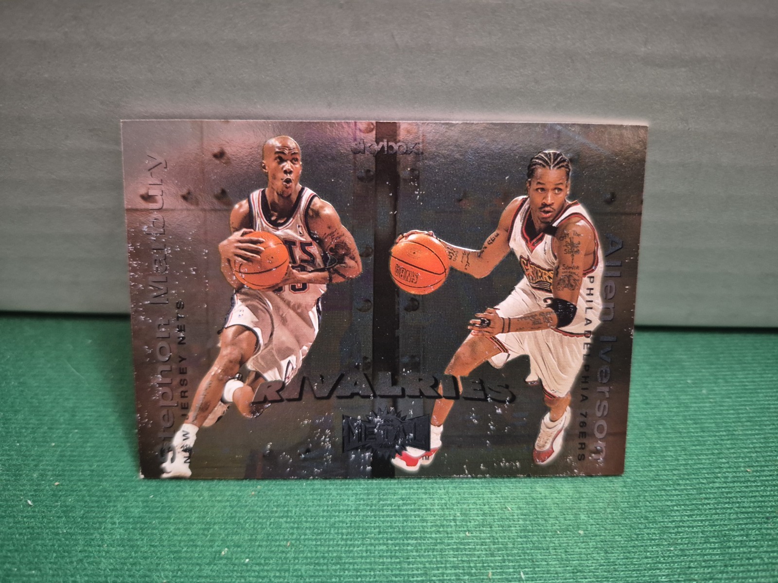 1999 Skybox Metal Allen Iverson Stephon Marbury Rivalries #1 Sixers Nets