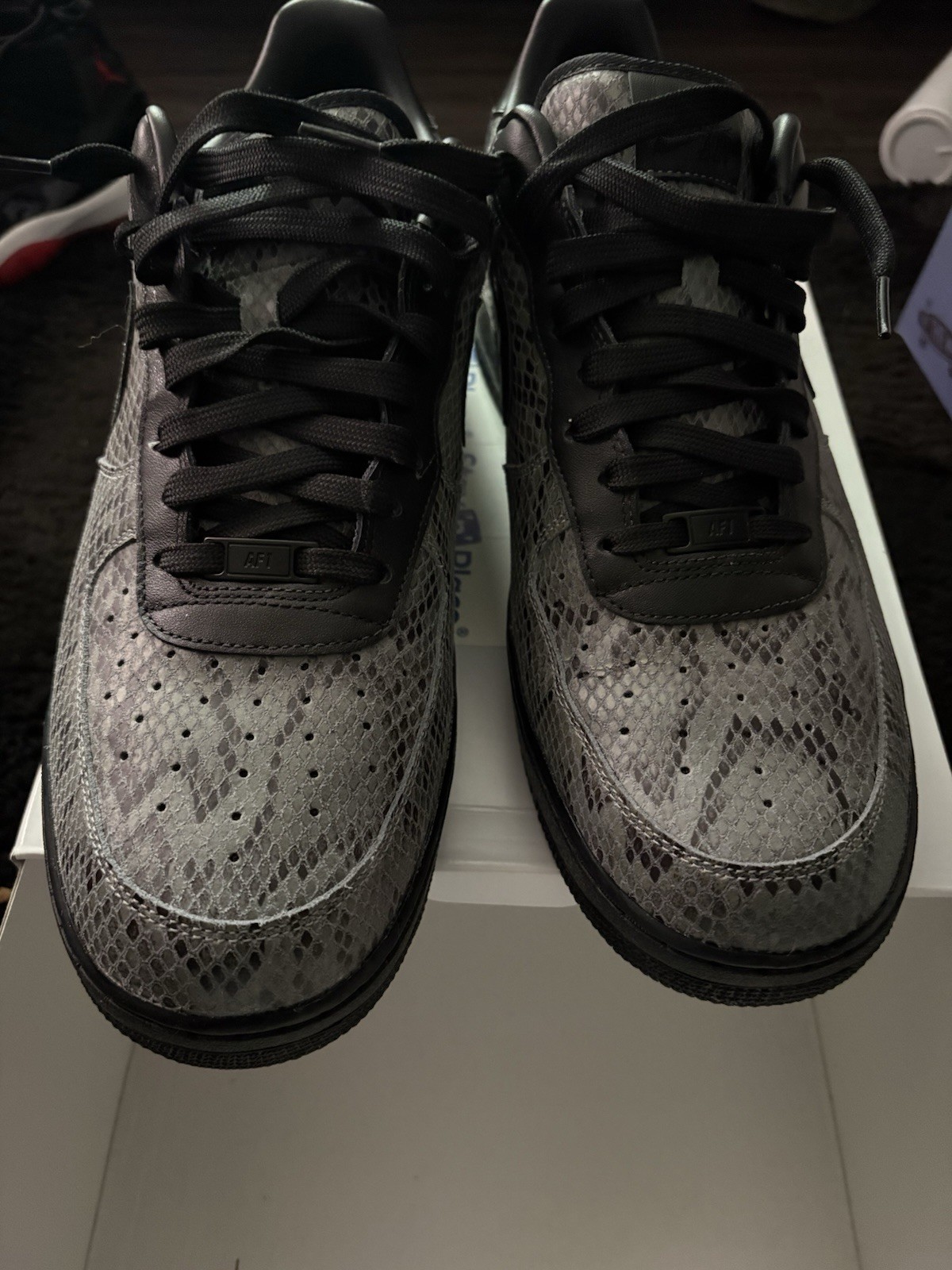 Nike Air Force 1 Low By You Custom Low Top Snakeskin Gray/Black Men’s Lace-Up Nike Air Force 1 Low By You Custom Low Top Snakeskin Gray/Black Men’s Lace-Up