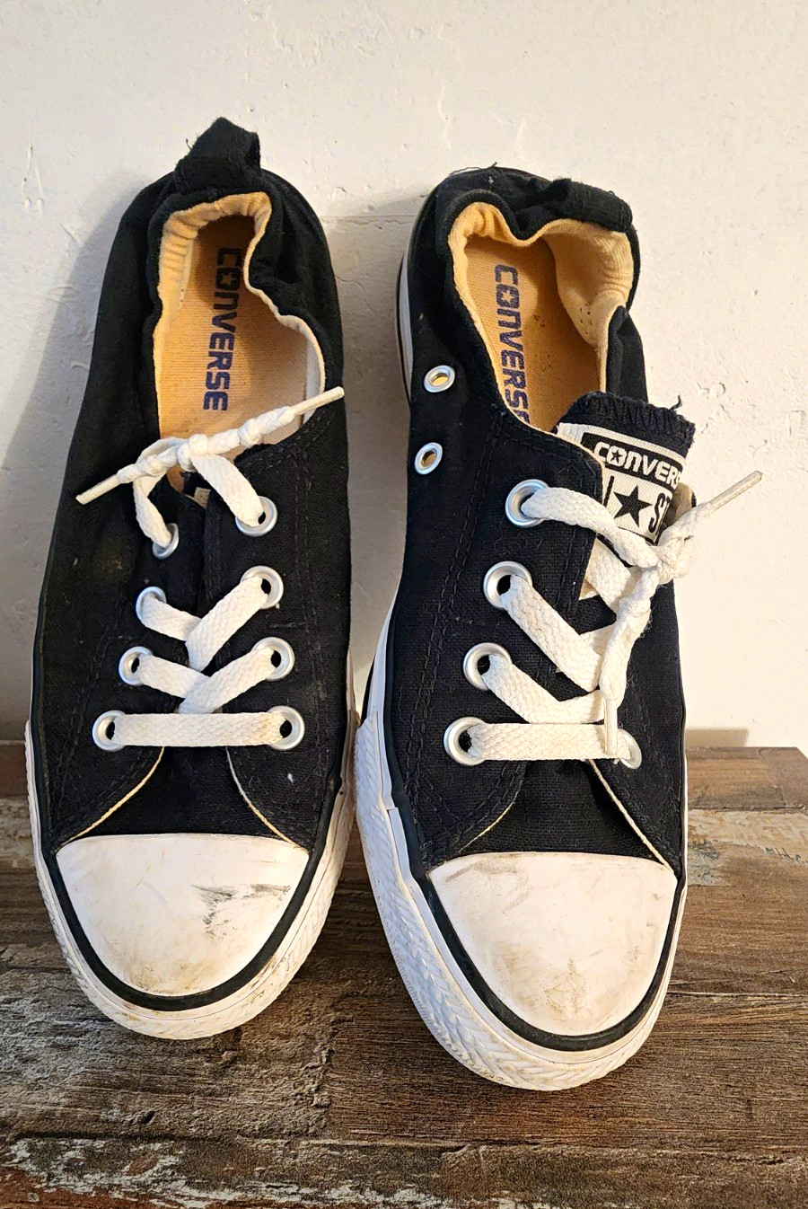 Converse Chuck Taylor All Star Low Top Canvas Lace-Up Sneakers Black/White
