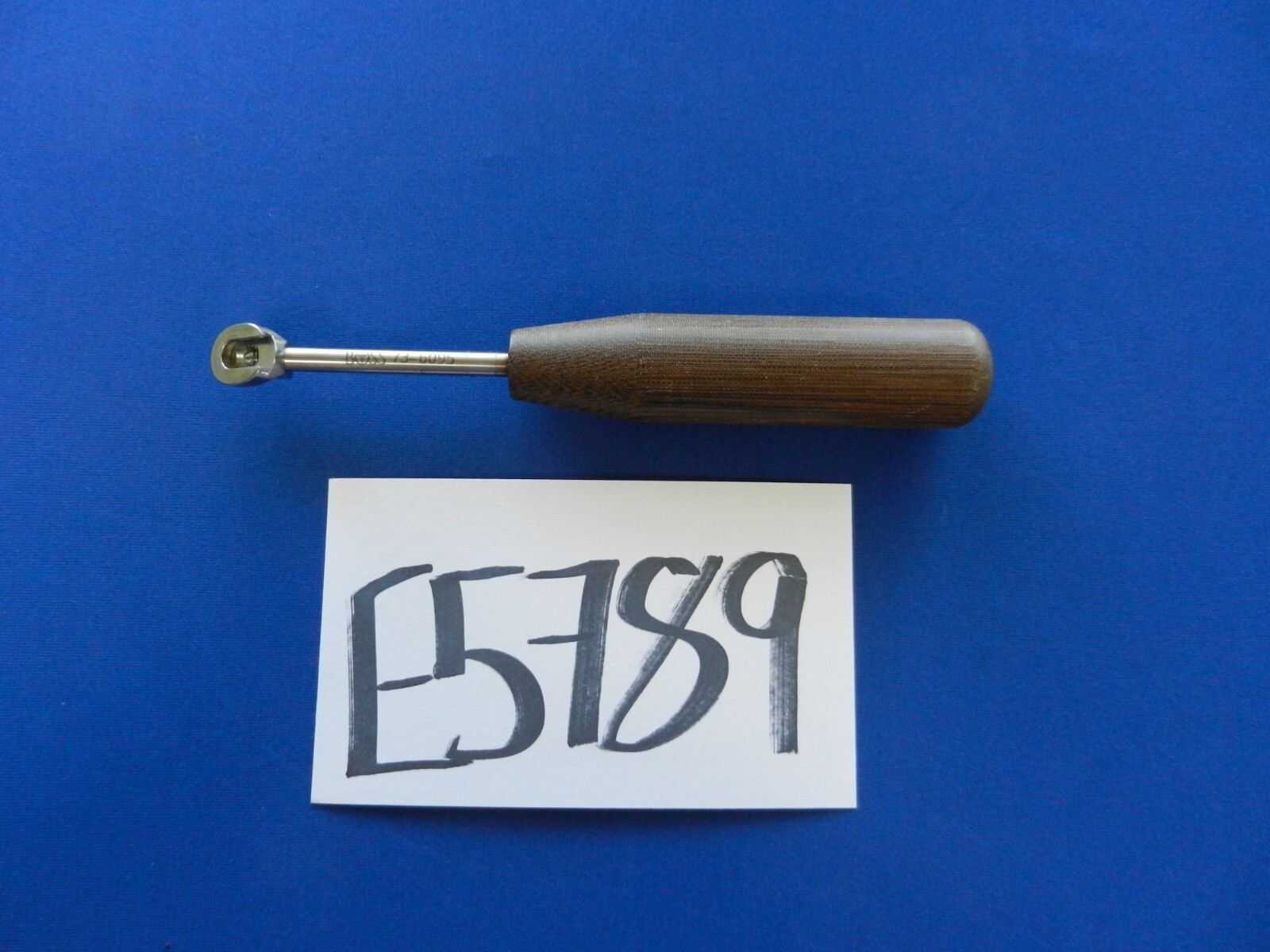 E5789 Boss 73-6095 Image-Line Side Loading Locking Handle