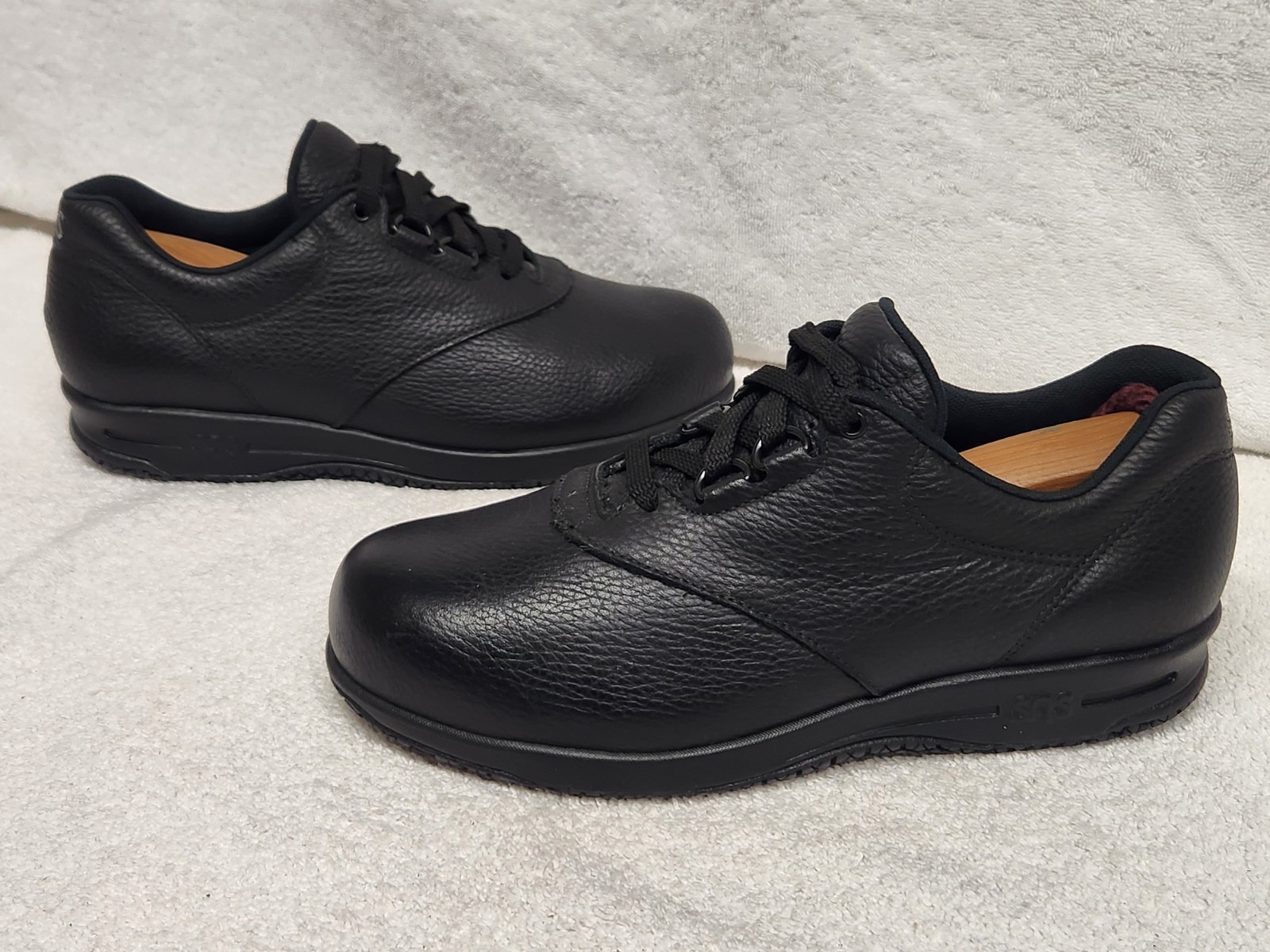 SAS Liberty Women\'s Comfortable Shoes Size 6.5 WW Black Pebble Leather Non-slip