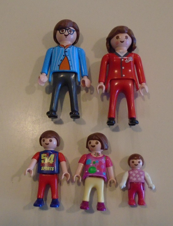 PLAYMOBIL People ~ Family #5  With Kids & Baby