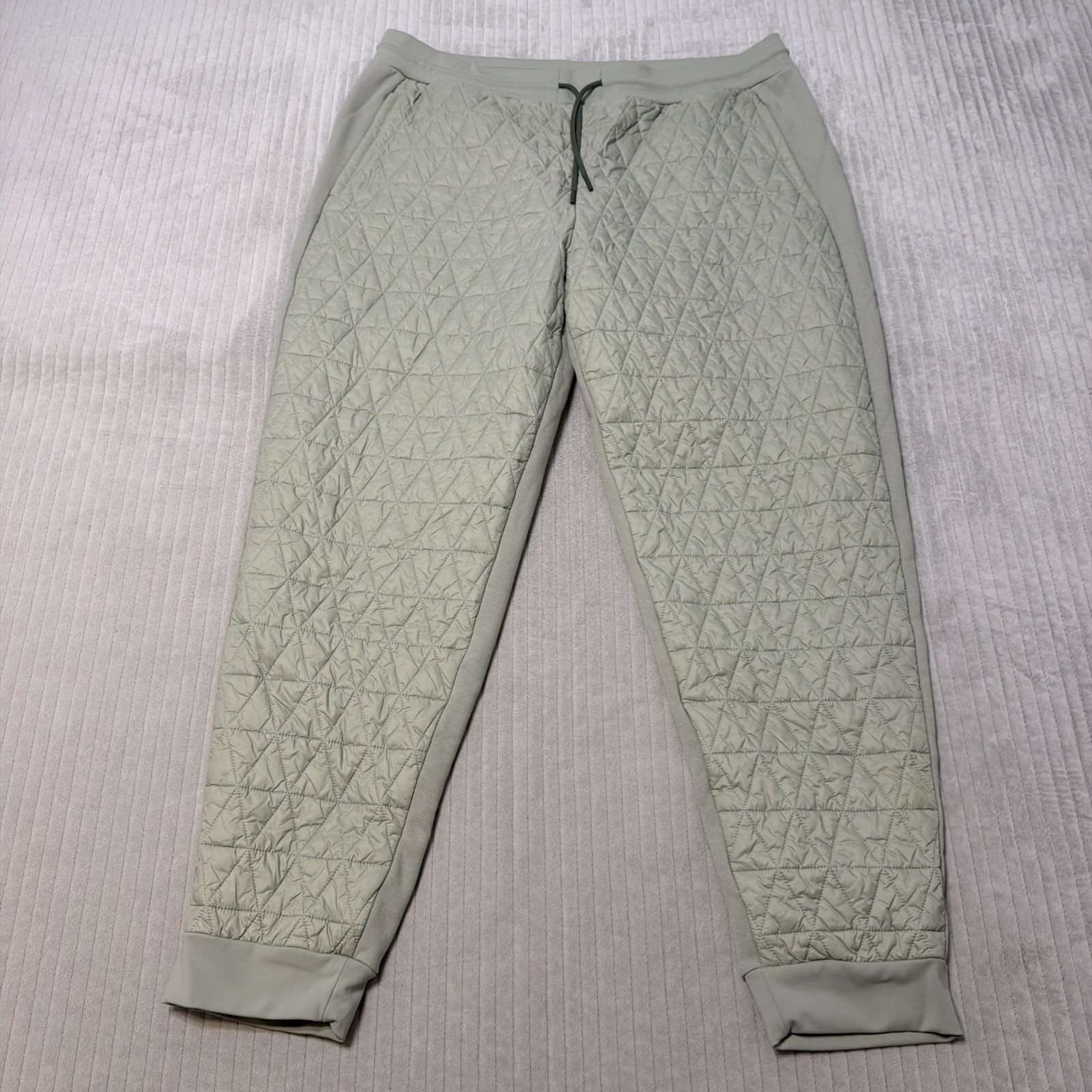Athleta Women\'s Solstice Quilted Joggers Sz 16 Fern Green Zip Pockets Athleta Women\'s Solstice Quilted Joggers Sz 16 Fern Green Zip Pockets