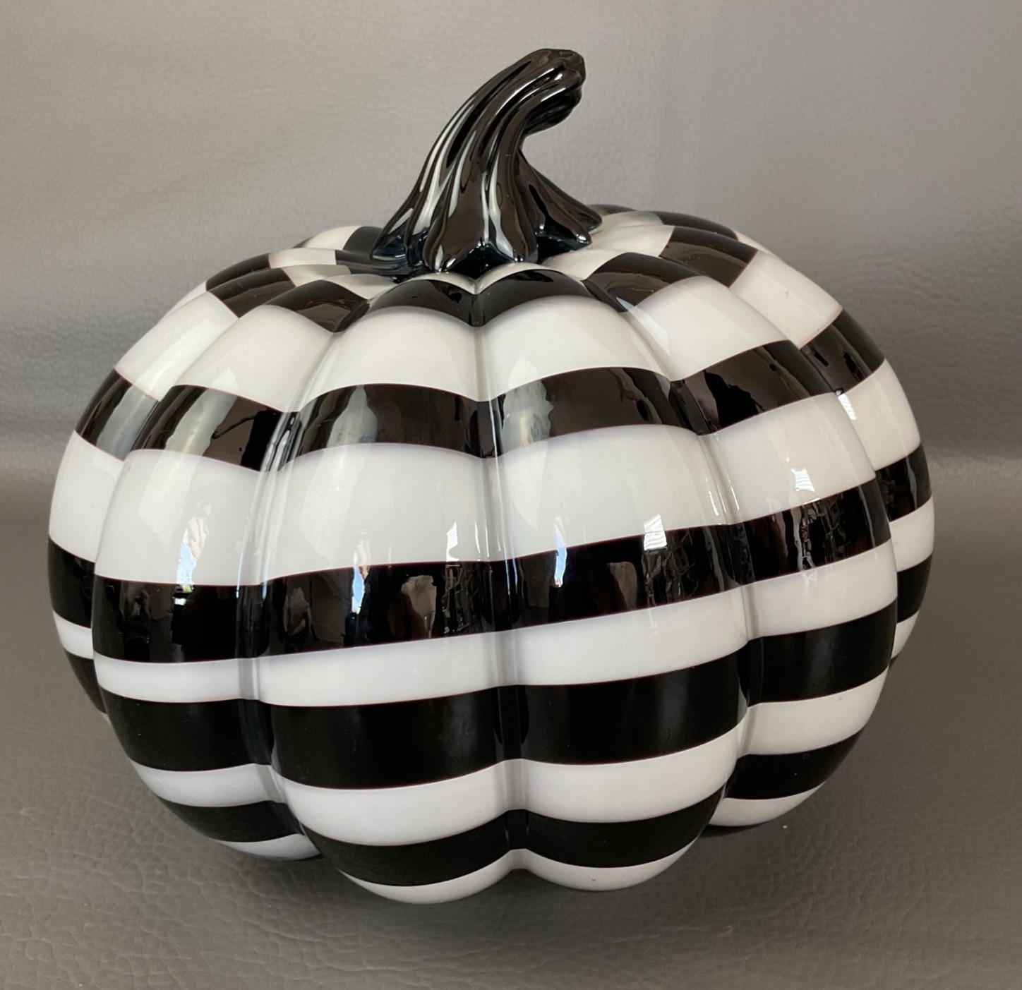 Christian Siriano Hand Blown Art Glass Pumpkin White Black Stripe Swirl 8”x7”