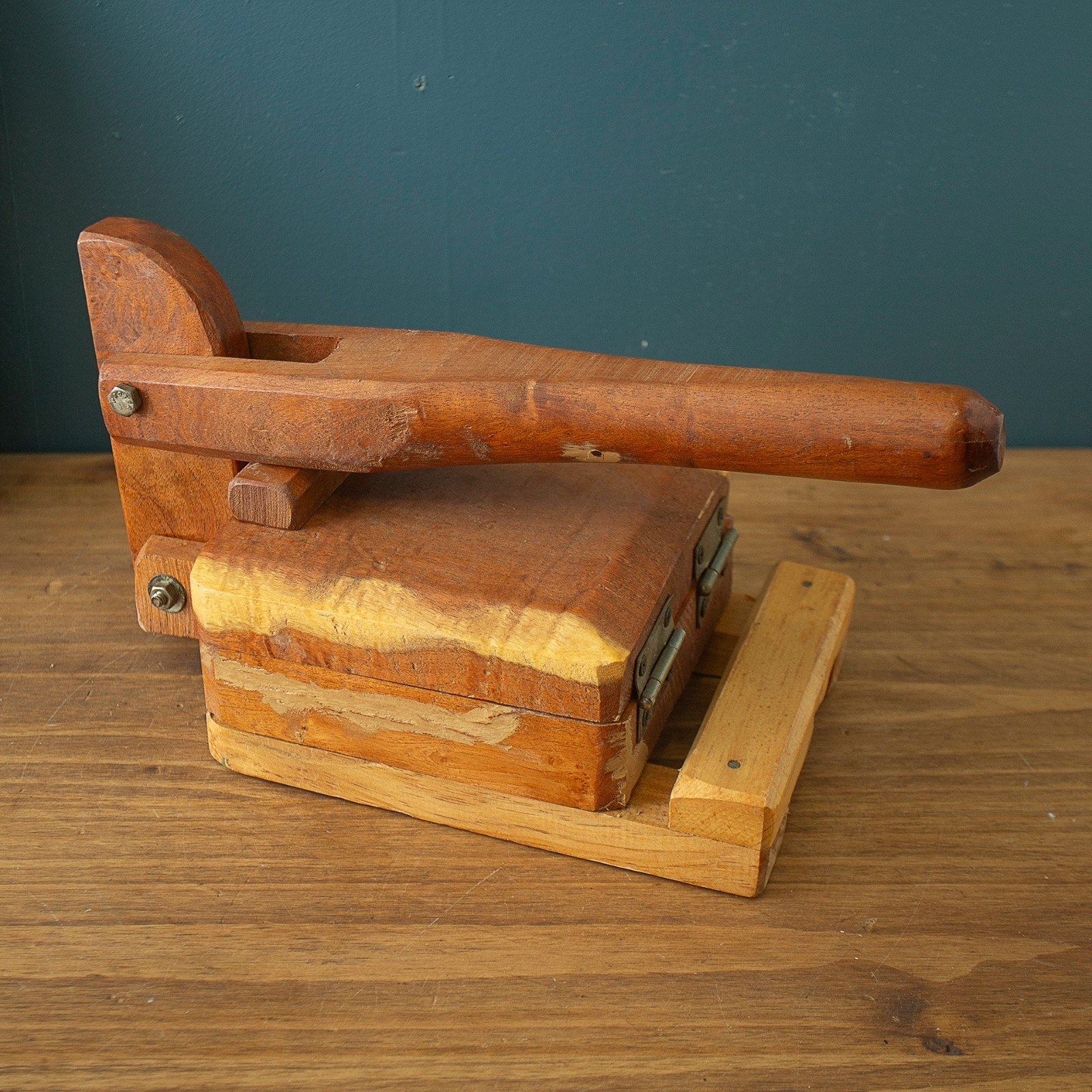 Vtg Handmade Wooden Tortilla Press Primitive Folk Art Kitchen Dough Press