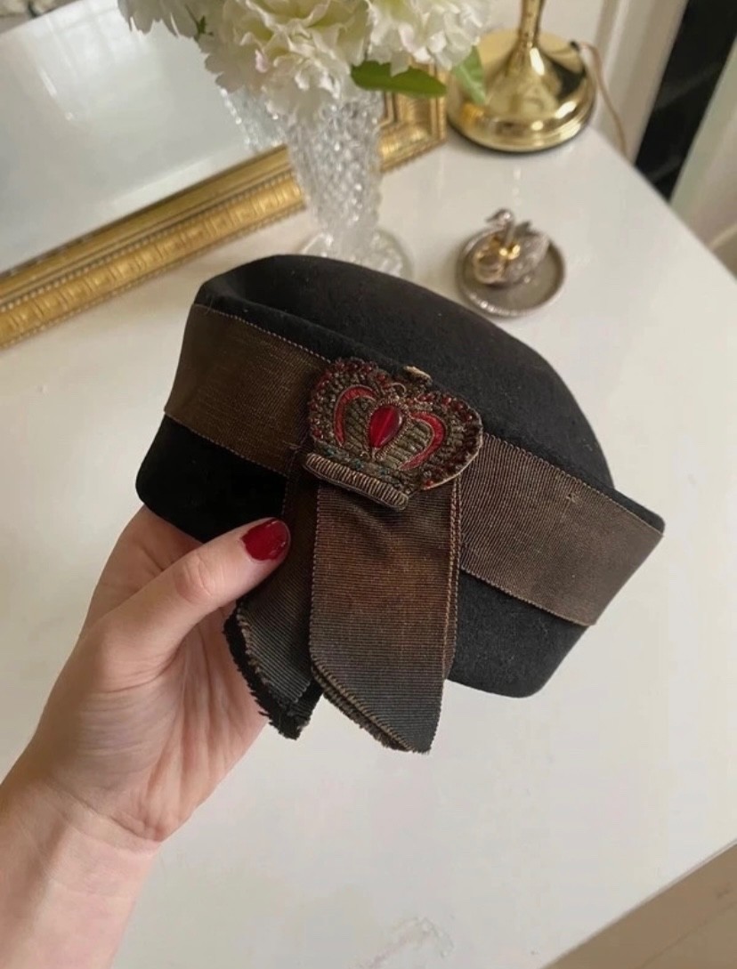 Vintage 1940s New York Creations Art Deco Inspired Hat with Jeweled Crest &