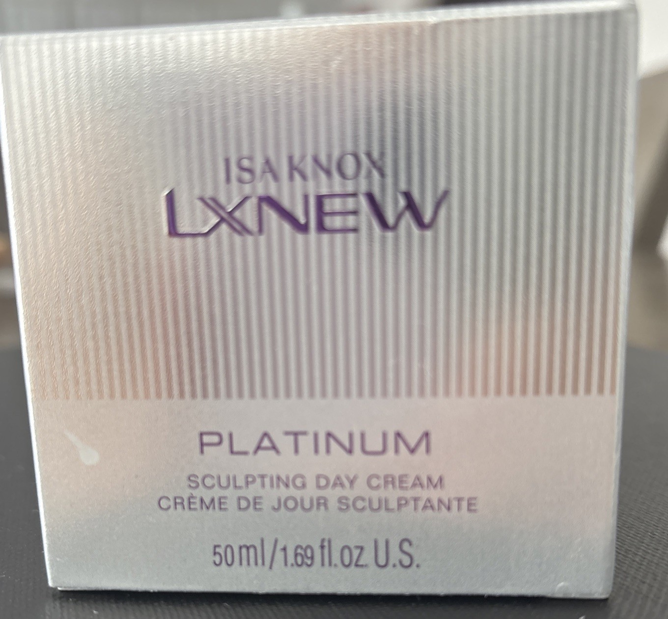 ISA KNOX LXNEW PLATINUM SCULTING DAY CREAM