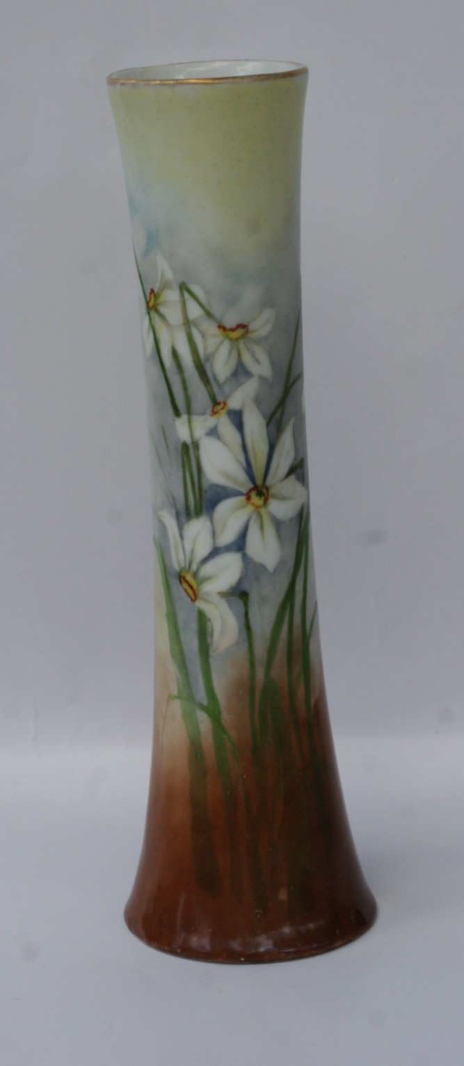 Vintage Austrian Royal Crown Vienna Porcelain Vase Flowers Vintage Austrian Royal Crown Vienna Porcelain Vase Flowers