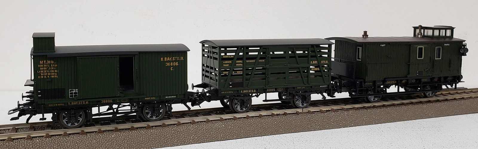 Trix, Märklin NEW Set of 3 H0 1/87 Scale 2-Rail DC Era II Bavarian Freight Cars