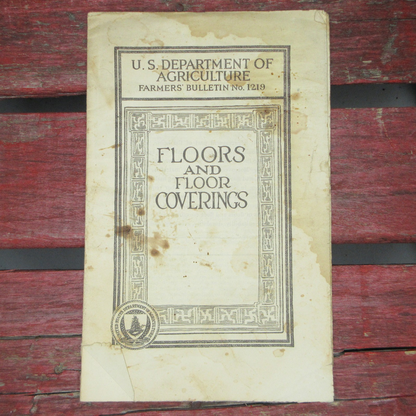 1921 USDA Farmers\' Bulletin No. 1219 Floors & Floor Coverings Vintage Booklet