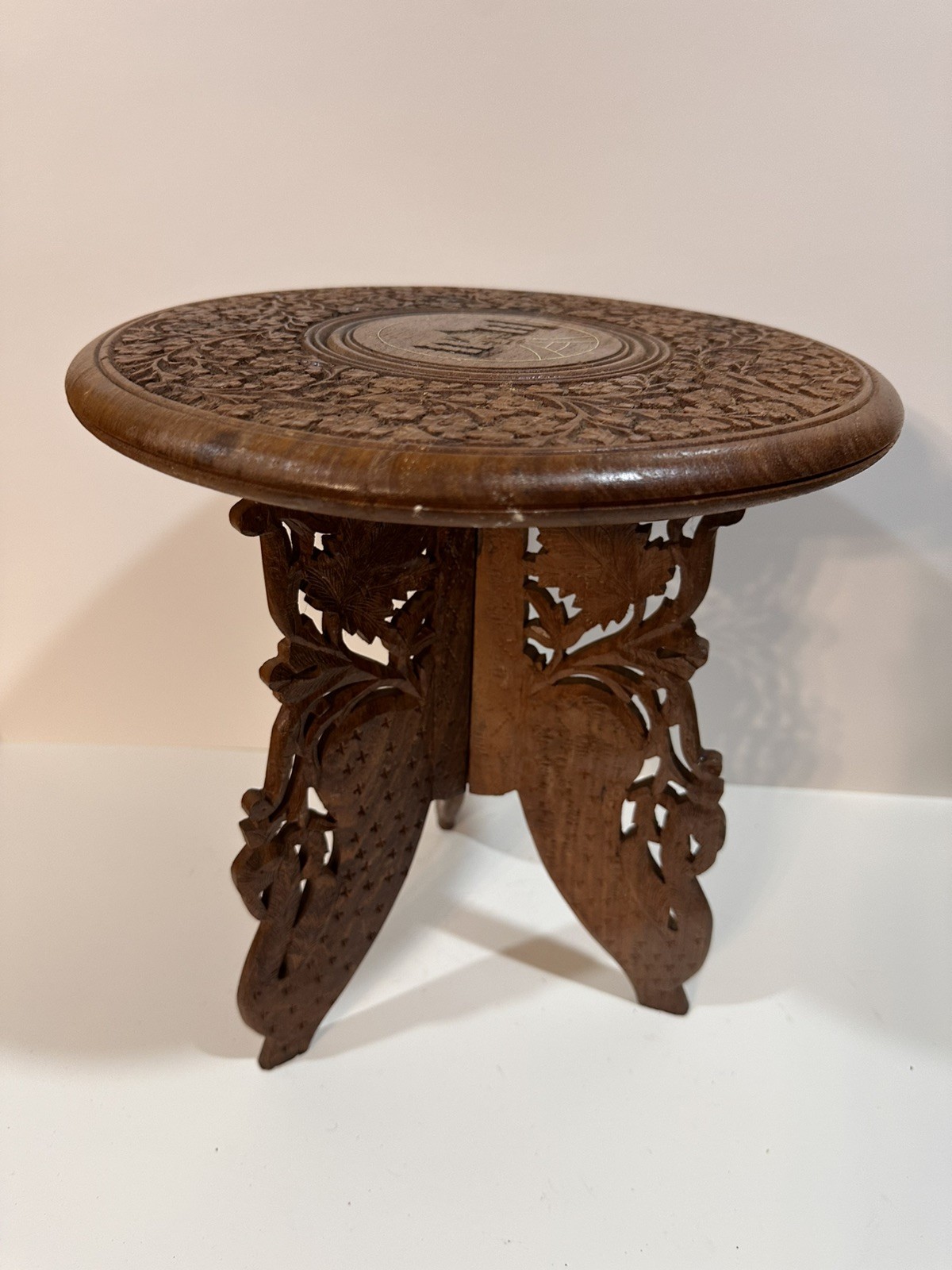 VTG  Hand Carved Floral Vine Folding side table Plant Stand Pedestal Inlay  Legs