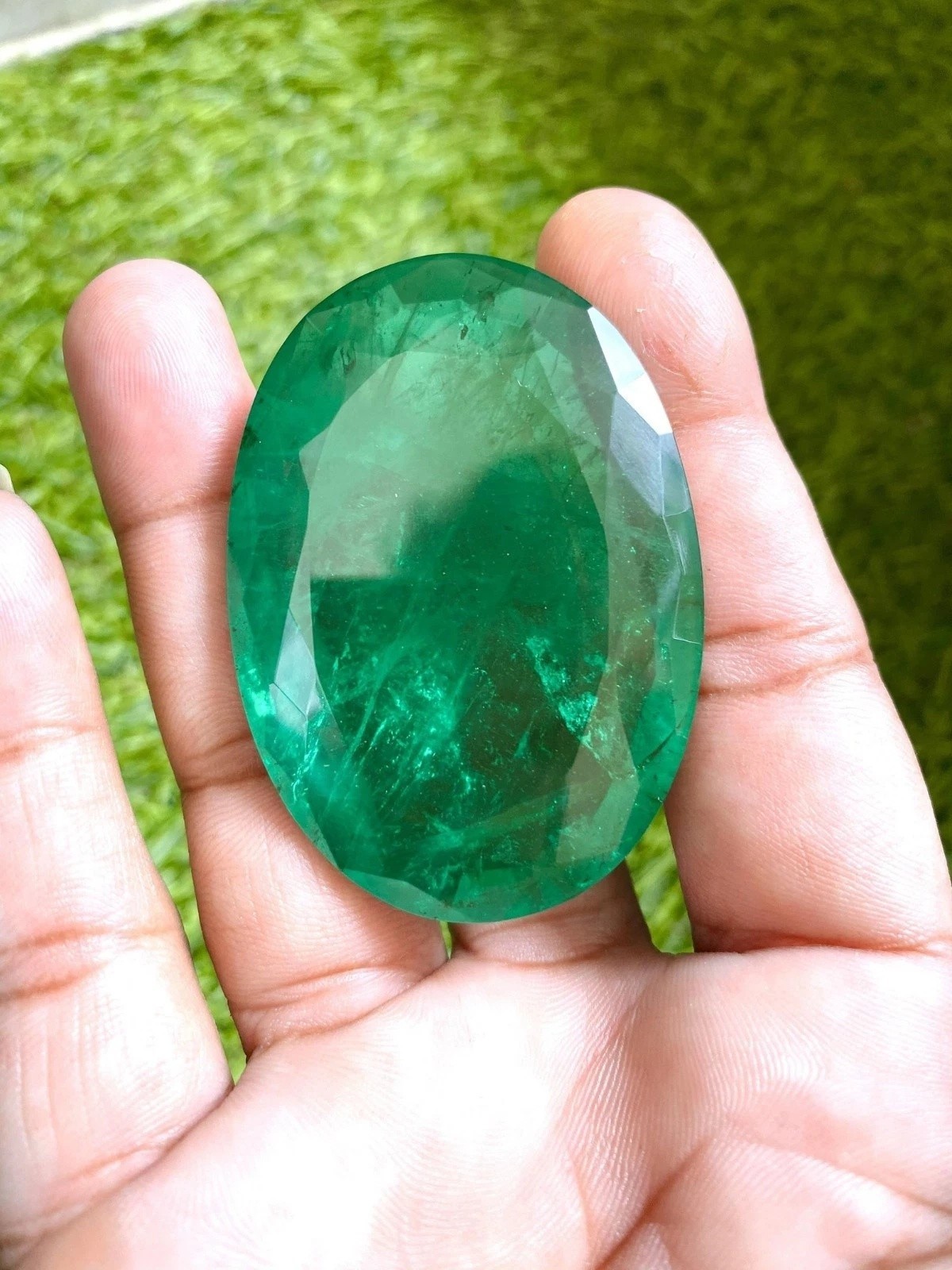 Natural 100 Ct Colombian AA+ Green Emerald Loose Gemstone Certified Oval Cut