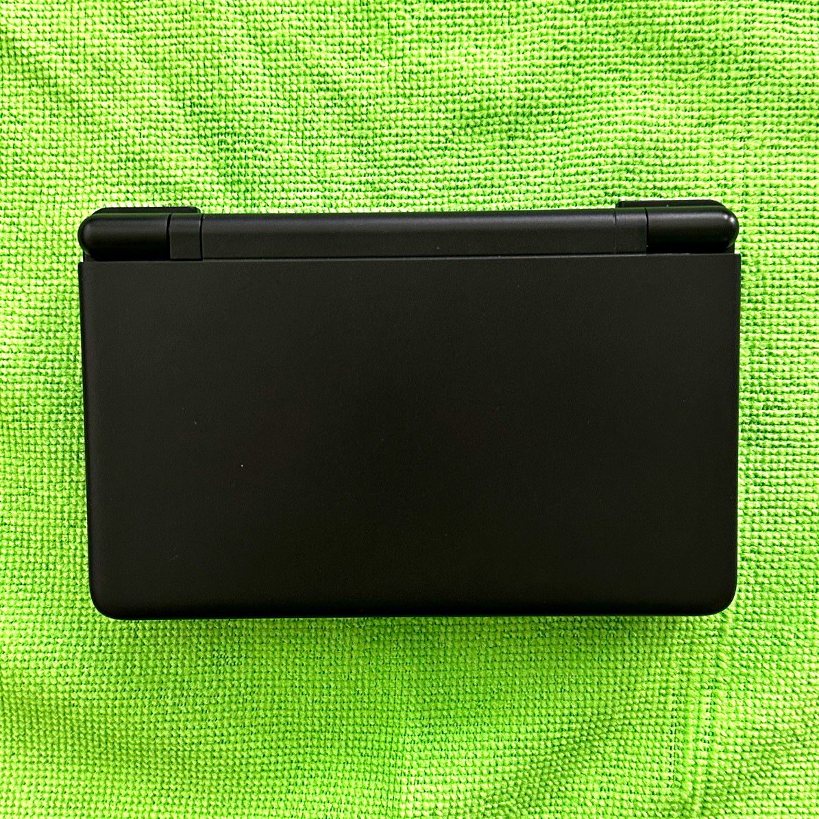 AYN Thor Max 16GB/1TB (UFS 4.0) + Accessory Pack, Grip & Triggers AYN Thor Max 16GB/1TB (UFS 4.0) + Accessory Pack, Grip & Triggers