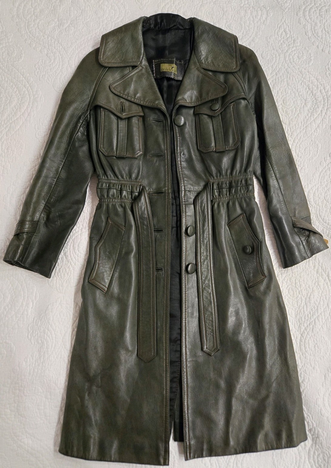 Women\'s Vintage 1970s Antelope green leather trench coat Germany size 40