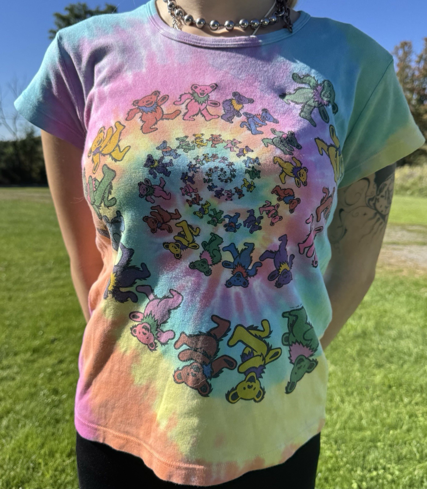 VTG 1997 Grateful Dead Spiral Bears Baby Tee L Liquid Blue Tie Dye Women’s VTG 1997 Grateful Dead Spiral Bears Baby Tee L Liquid Blue Tie Dye Women’s