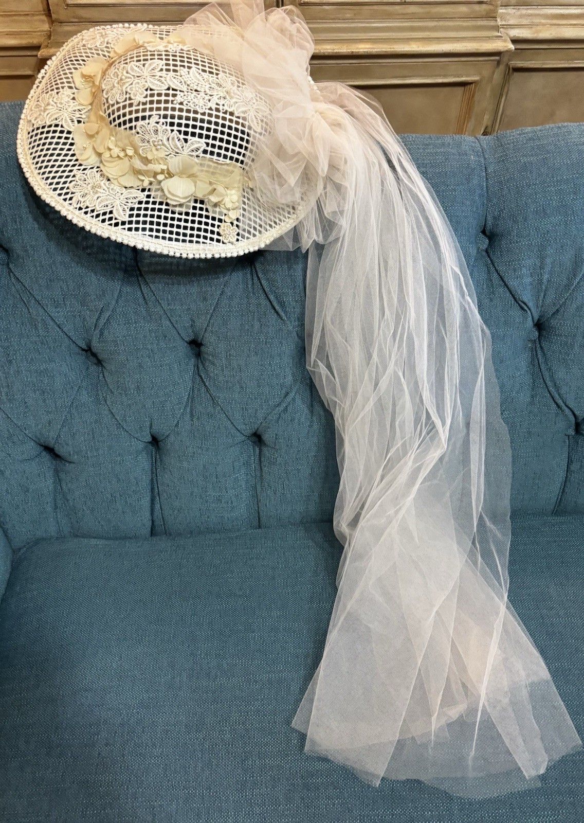 Vtg 1980 Bridal Wedding Ivory Juliet Hat Embroidery Pearls Applique Veil Retro