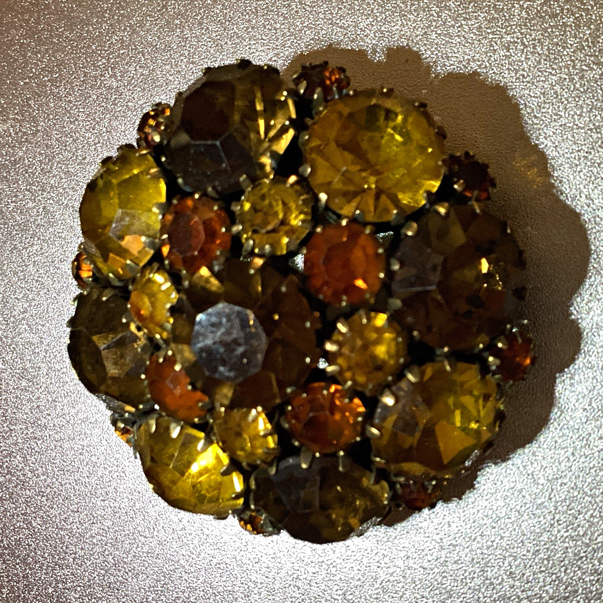 Vintage Juliana DeLizza Elster Topaz Rhinestone Dome Brooch Fang Prong Inverted