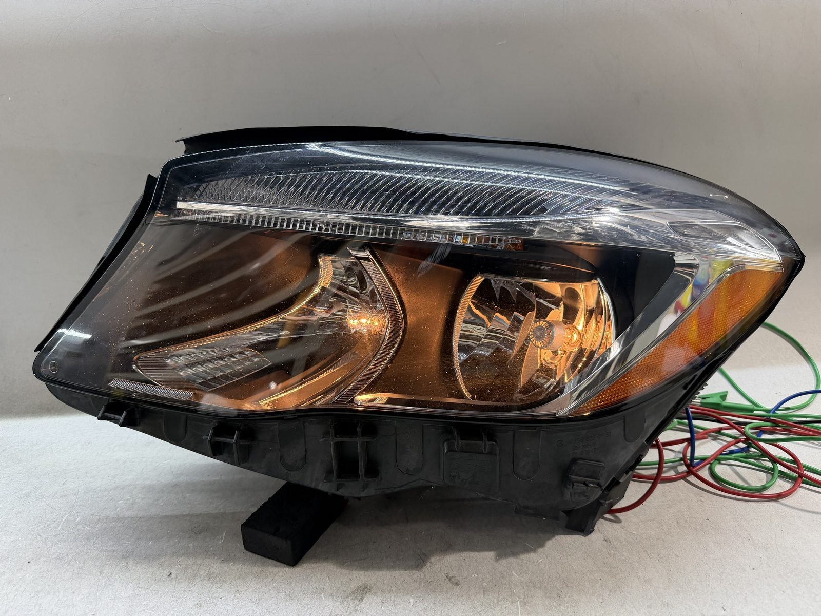 2015 2020 MERCEDES BENZ GLA250 HEADLIGHT OEM LEFT SIDE HALOGEN A 156 906 15 00