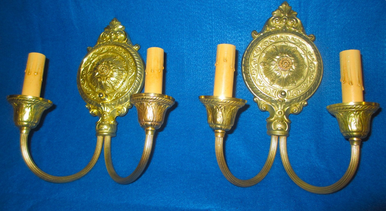 Pair Antique c1900 Brass 2-Light Electric Wall Sconces Ornate Floral Victorian