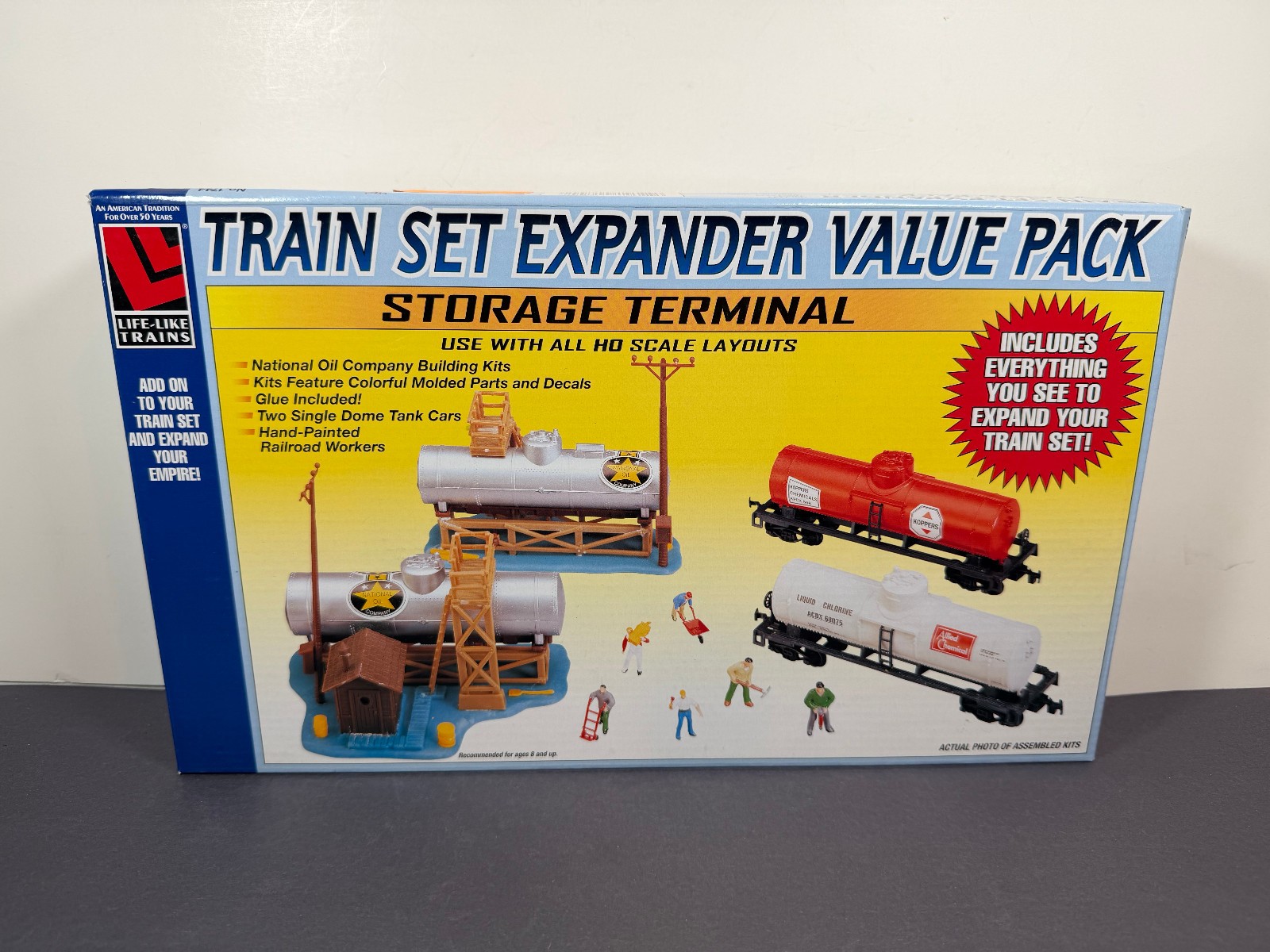 Life Like Trains Set Expander Pack STORAGE TERMINAL HO Scale Building Kit 1744