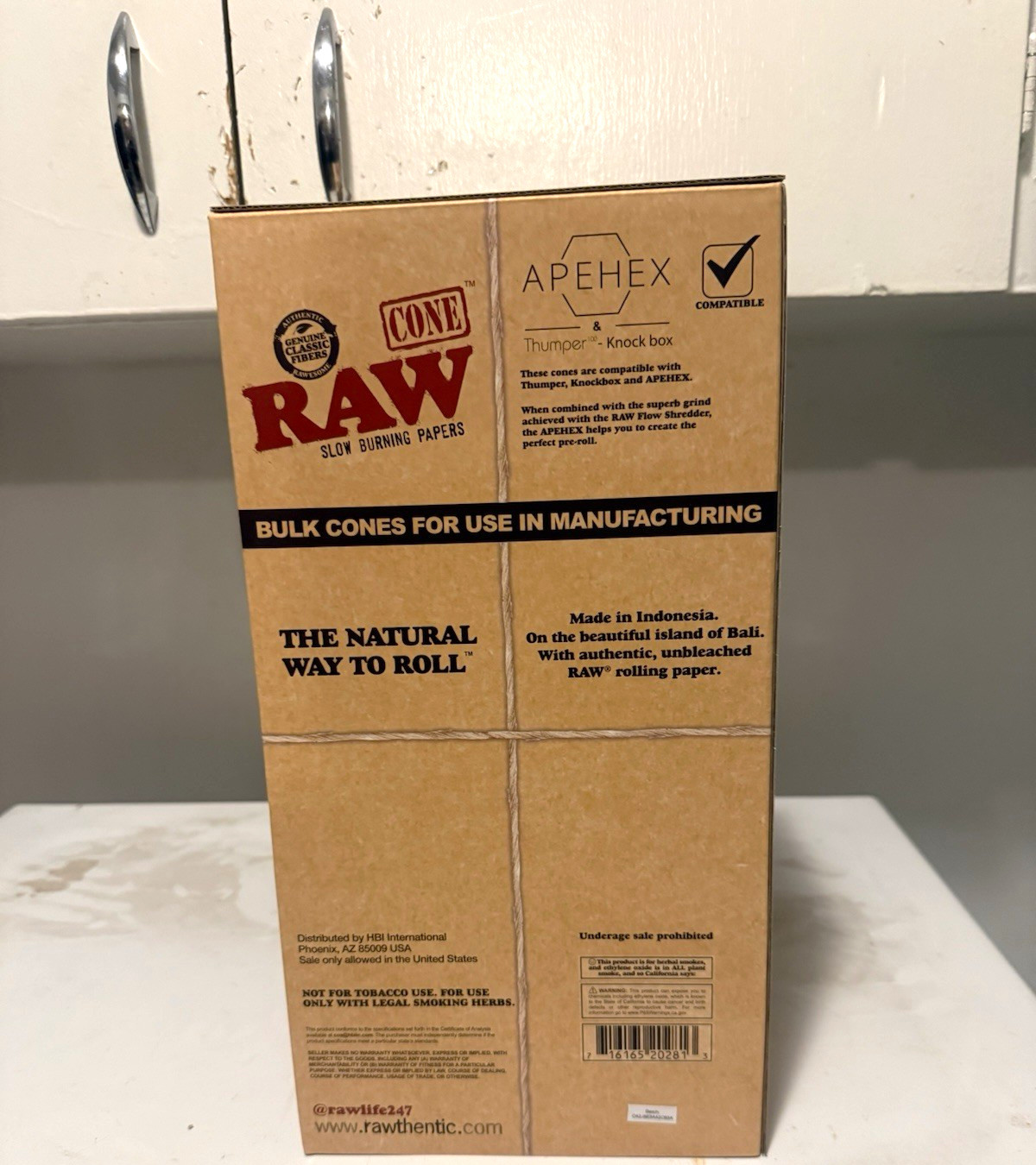 RAW Classic Slow Burning King Size Cone Papers Bulk 1400 Per Box RAW Classic Slow Burning King Size Cone Papers Bulk 1400 Per Box