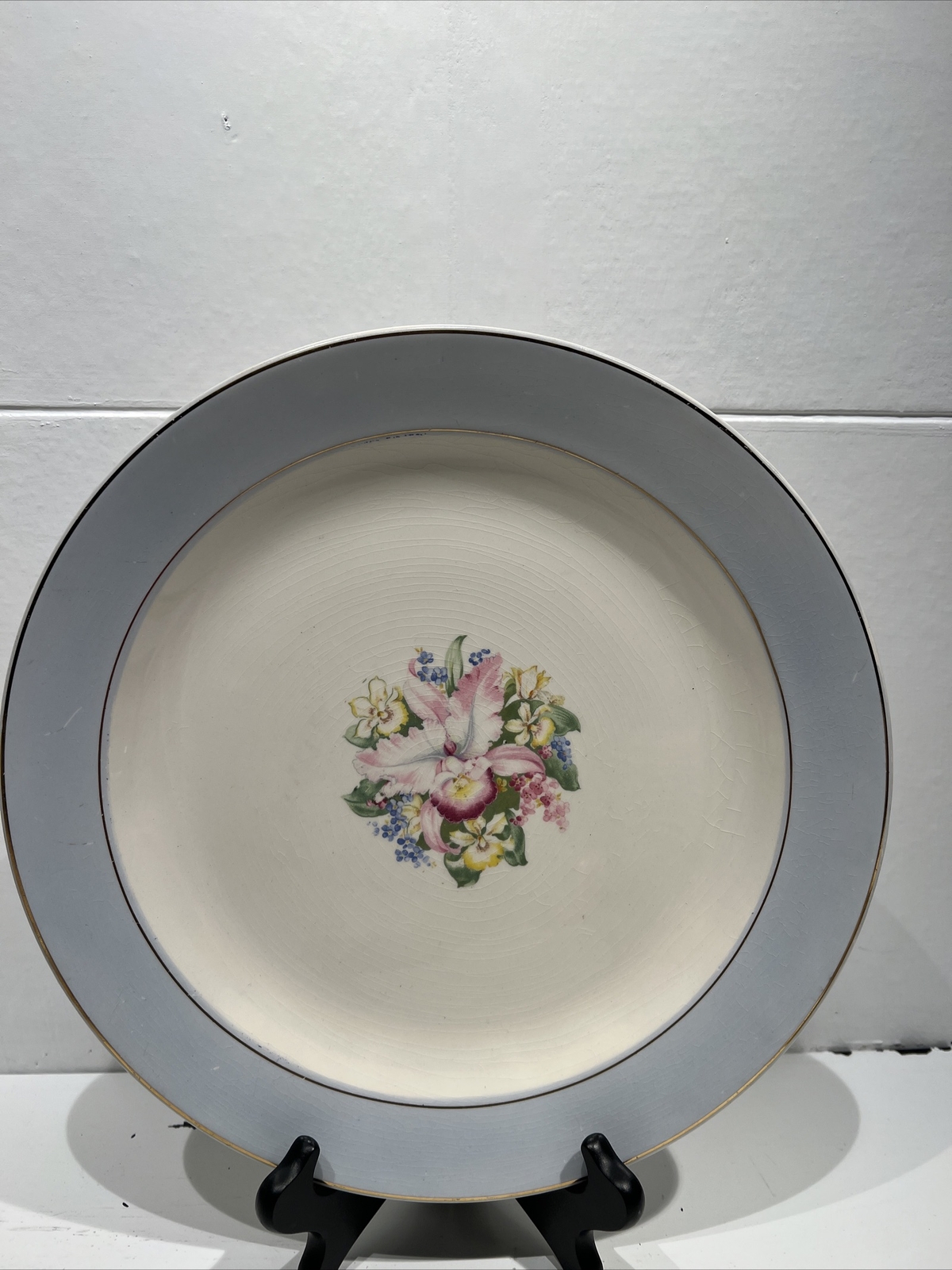 Vintage Royal 22k Gold Rim (USA) Warranted Blue Orchid 12 Inches Serving Plate Vintage Royal 22k Gold Rim (USA) Warranted Blue Orchid 12 Inches Serving Plate