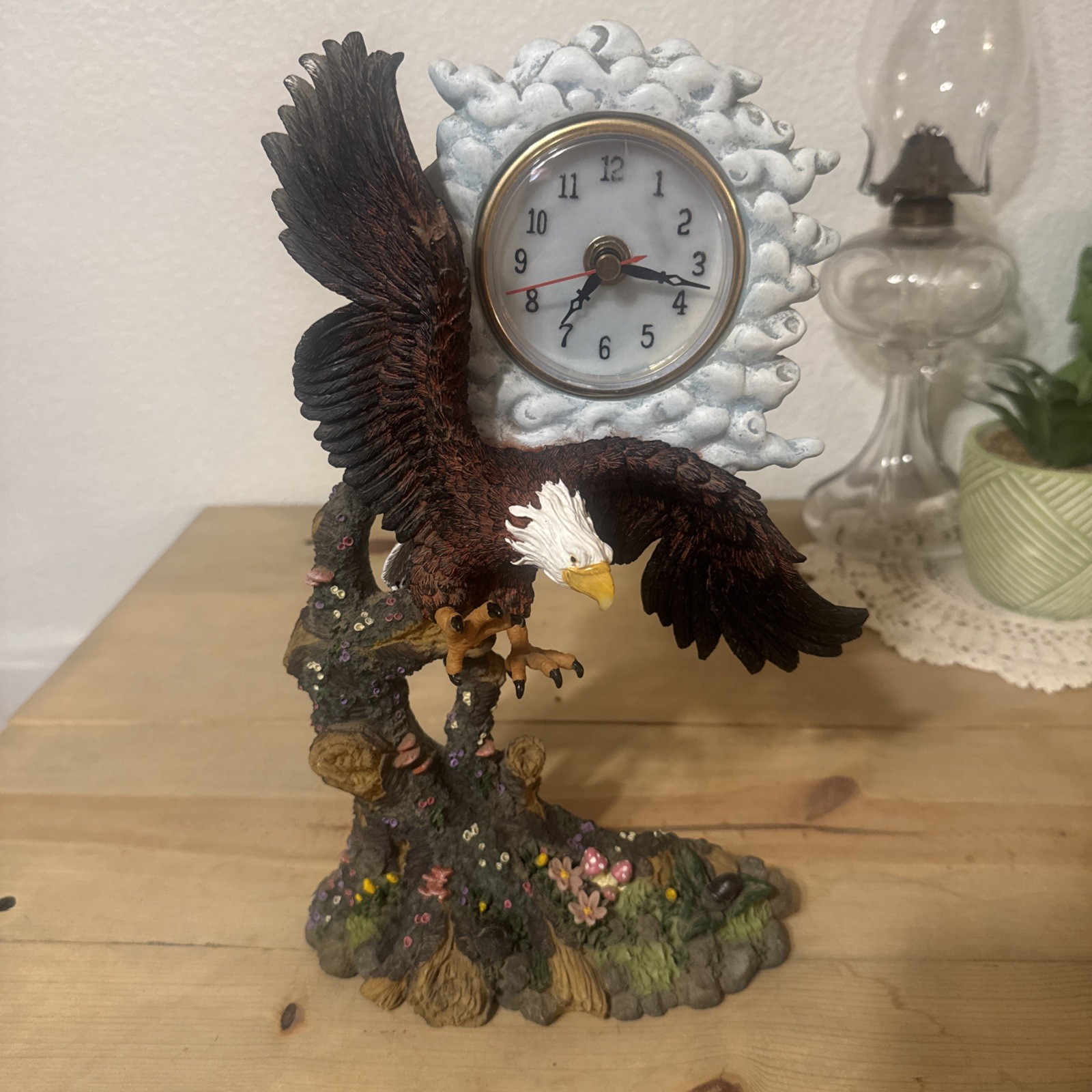 vintage Herco Gift Professional desk clock Had Painted Bald Eagle TESTED WORKS vintage Herco Gift Professional desk clock Had Painted Bald Eagle TESTED WORKS