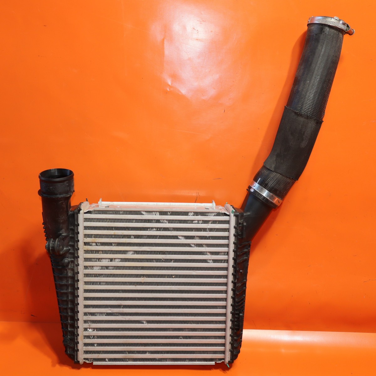BENTLEY FLYING SPUR INTERCOOLER CHARGE AIR 2020 2021 2022 2023 975145803A OEM