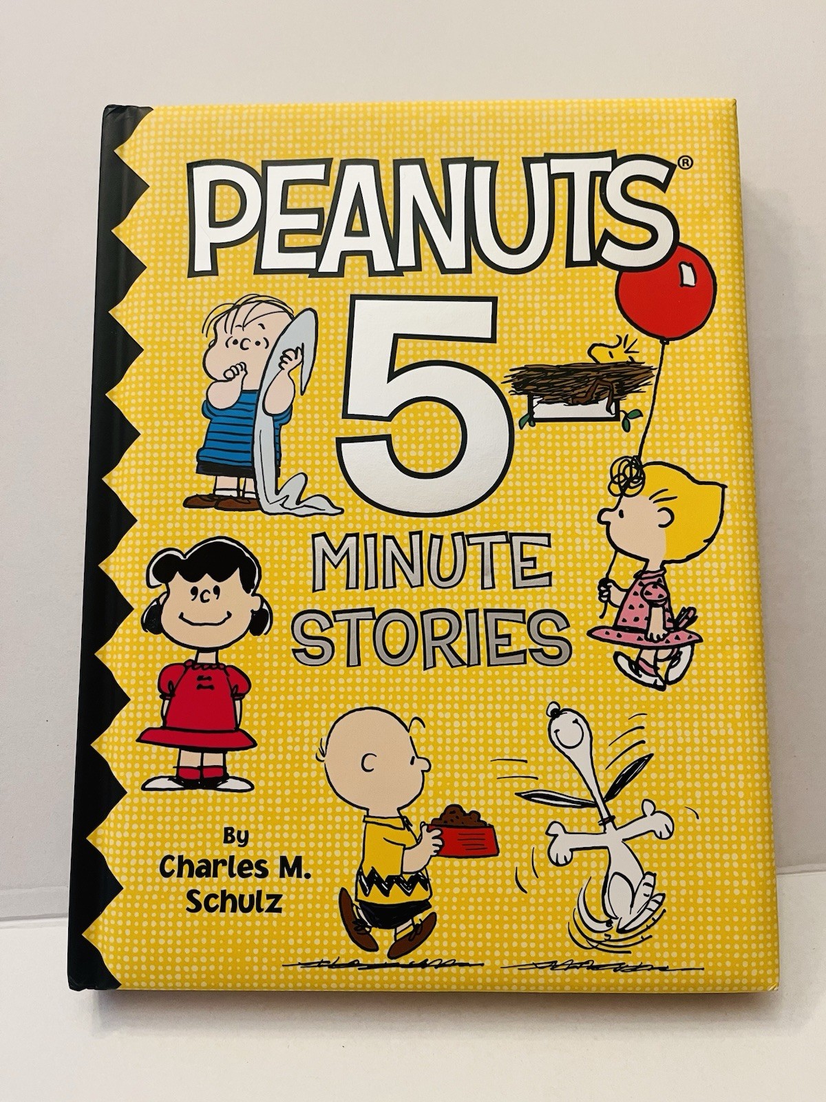 Peanuts 5-Minute Stories (2017) - Charles Schulz - 12 Best-Loved Stories *NEW*