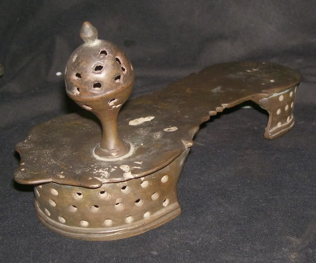 ANTIQUE TRADITIONAL INDIAN RITUAL BRONZE PADUKA OF SHREE RAM COLLECTIBLE RARE