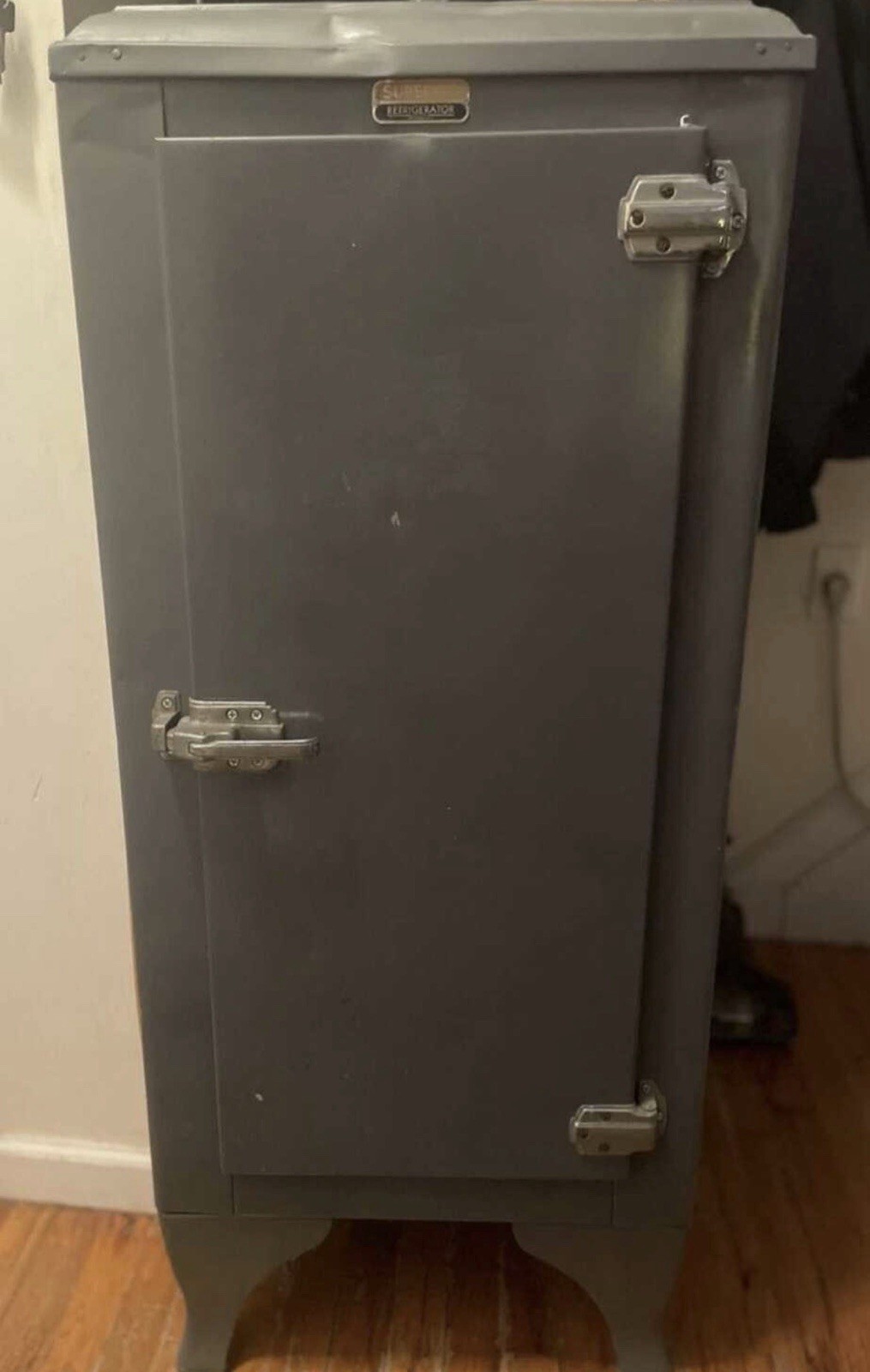 Vintage Brooklyn 1940’s General Motors Metal Refrigerator 