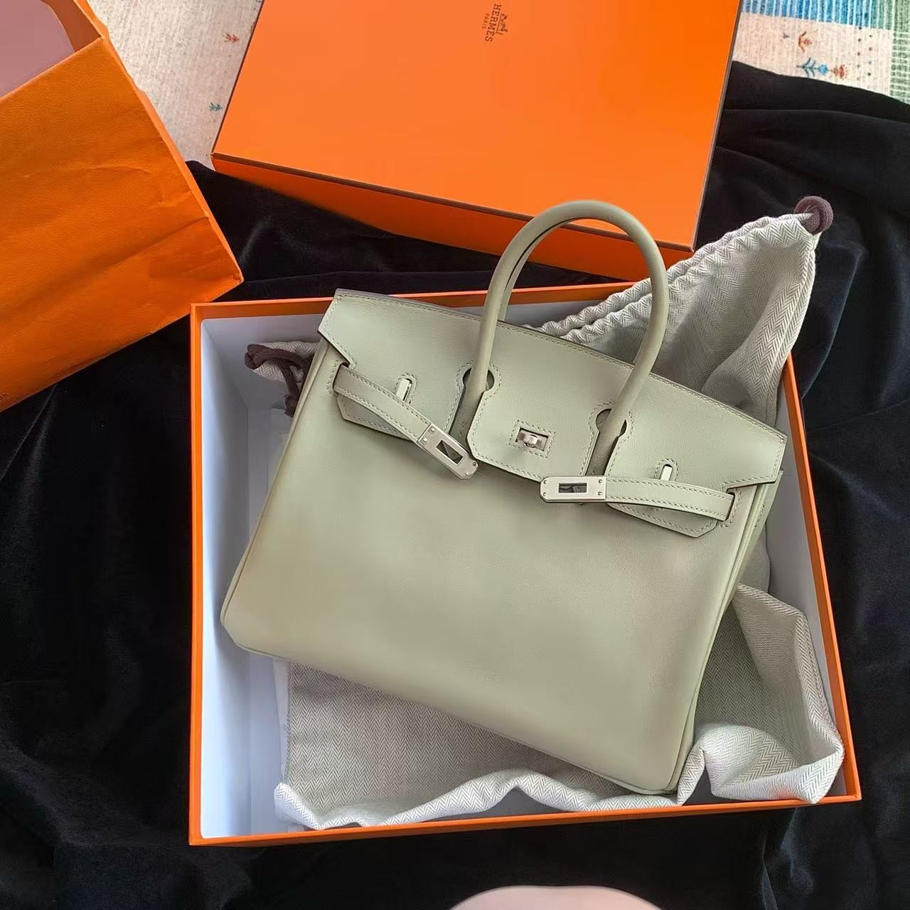 AUTH Hermes Birkin25 S2 Sage Green Swift Leather Palladium Hardware Handbag