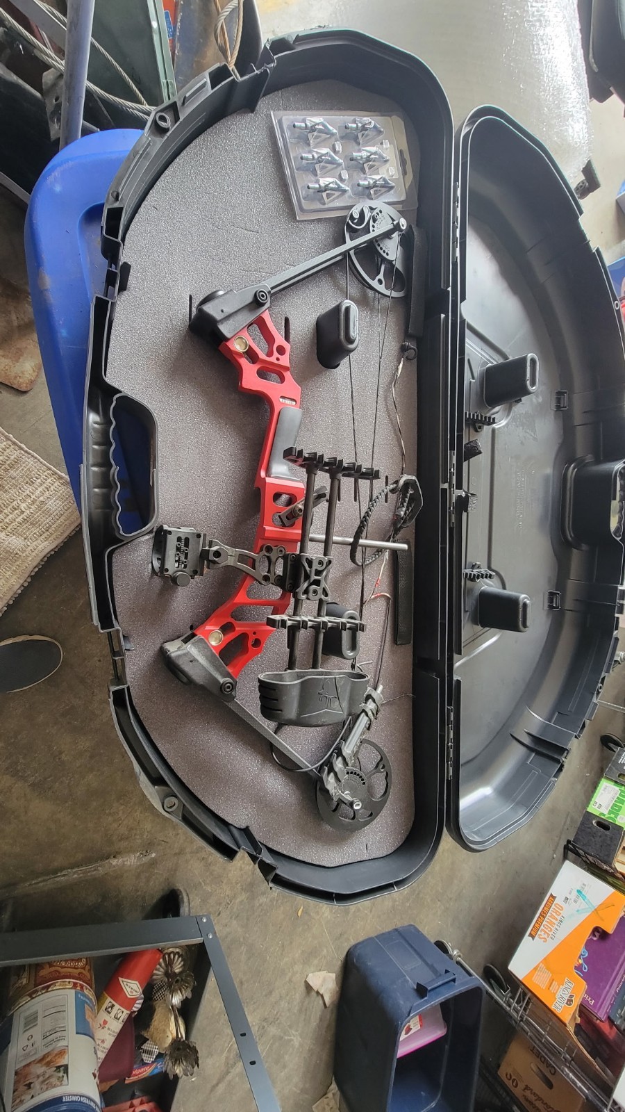 Mission FIT Craze 2 By Mathews With The Case Bow