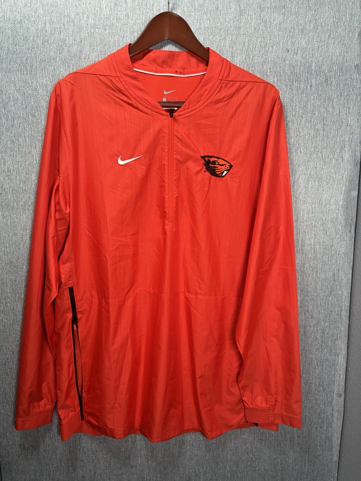 Nike Oregon State OSU Beavers Team Issued 1/4 Zip Jacket Large Long Sleeve (D)