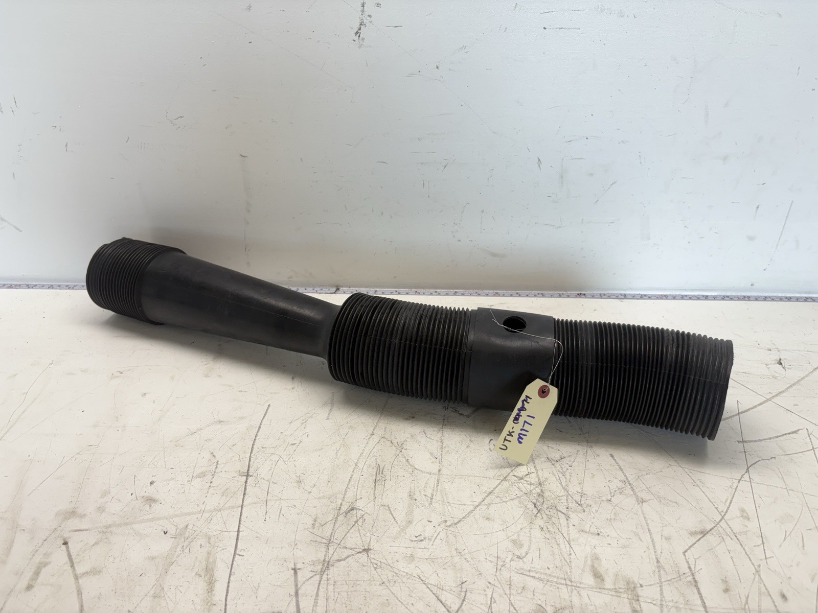 1983-1986 Porsche 928 Left/Driver Air Intake