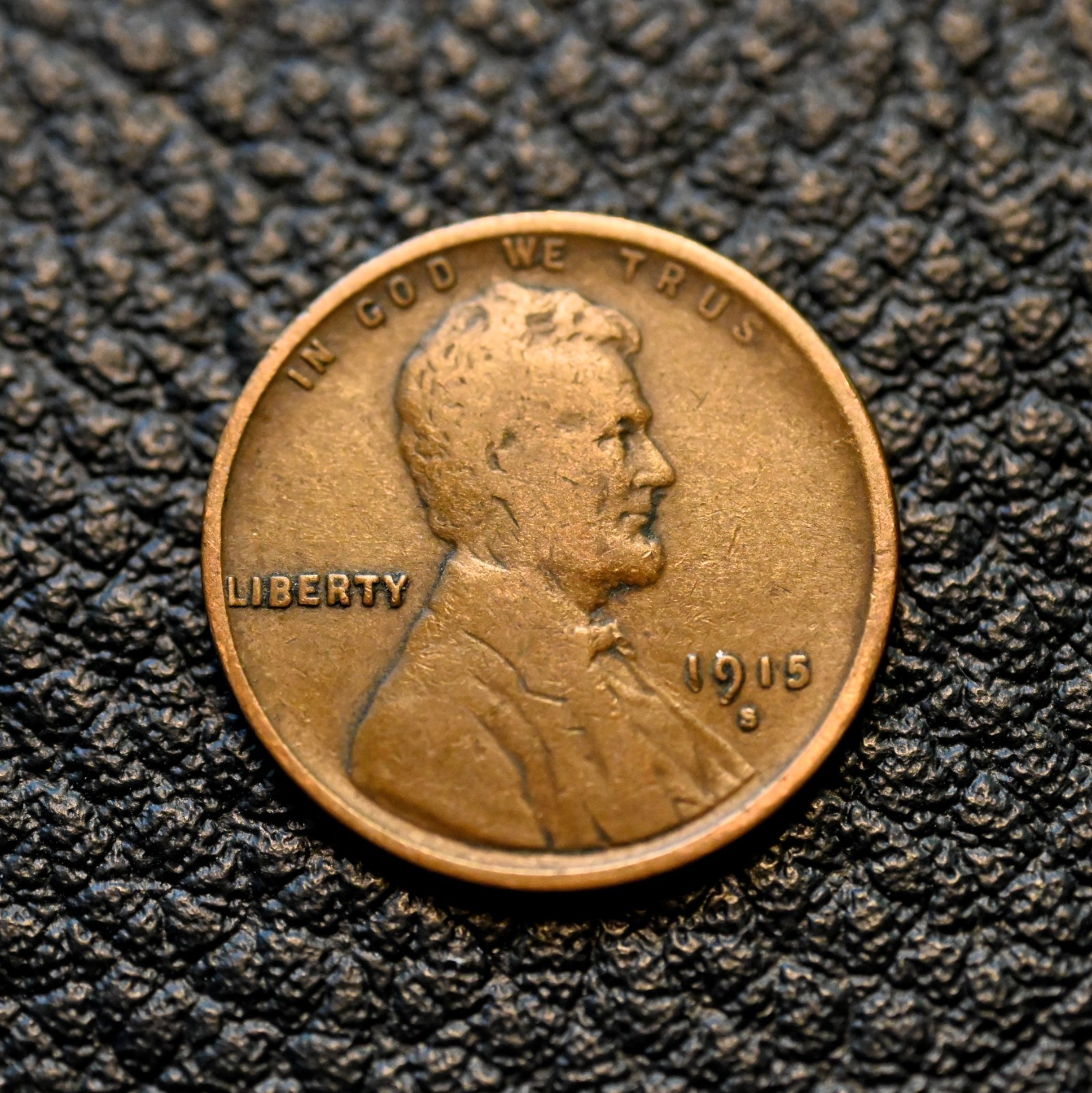 1915-S Lincoln Cent ~ GOOD (GD) Condition ~ COMBINED SHIPPING
