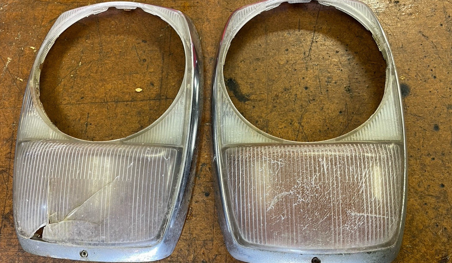 VINTAGE 1969-1976 MERCEDES BENZ CHROME HEADLIGHT SURROUND BEZEL TRIM W114 W115
