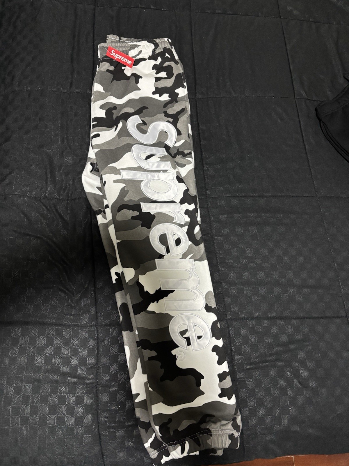Supreme sweatpants Supreme sweatpants