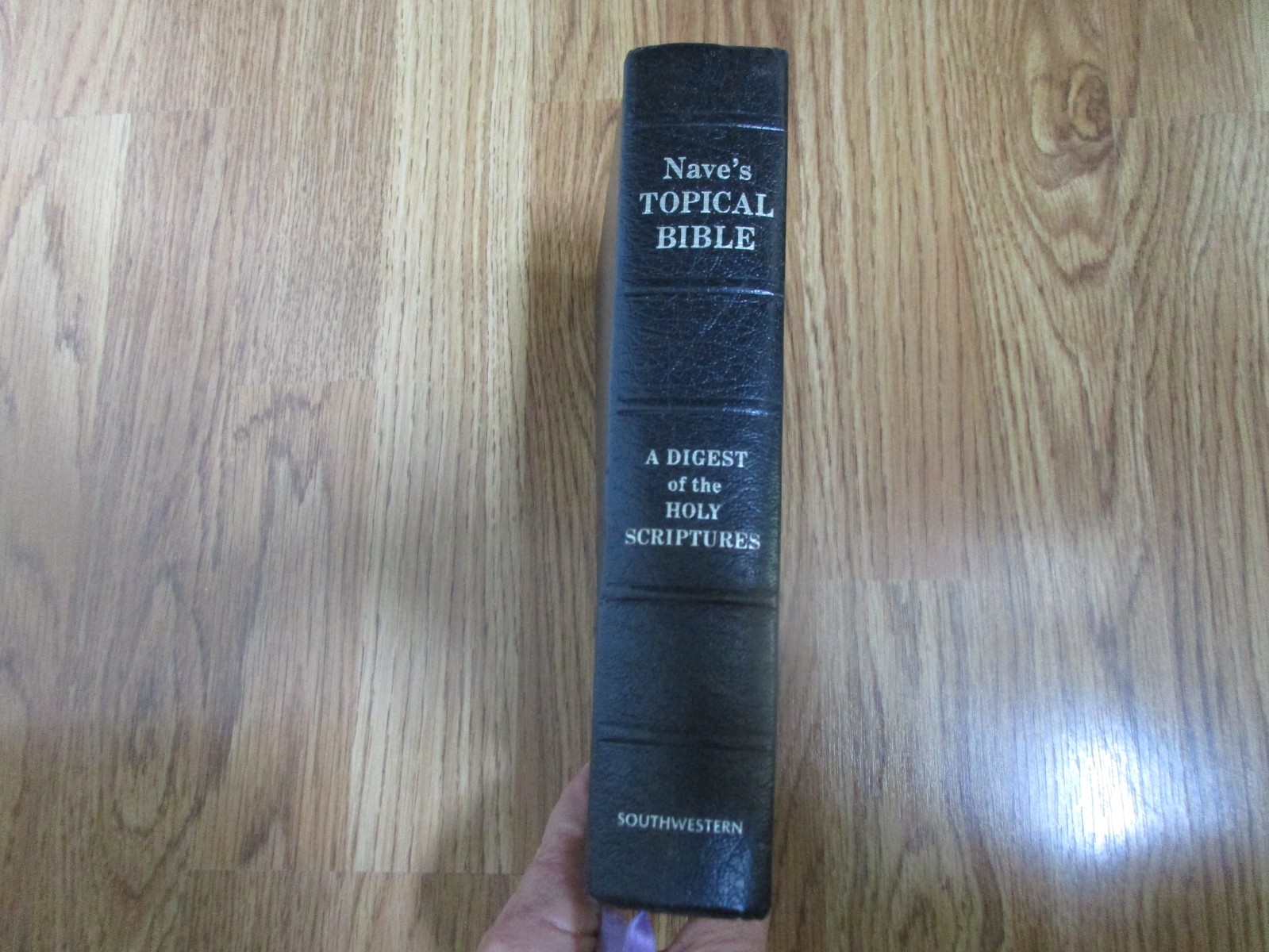 Naves Topical Bible Black Bound Thumb Indexed 1962 Southwestern Holy Scriptures Naves Topical Bible Black Bound Thumb Indexed 1962 Southwestern Holy Scriptures