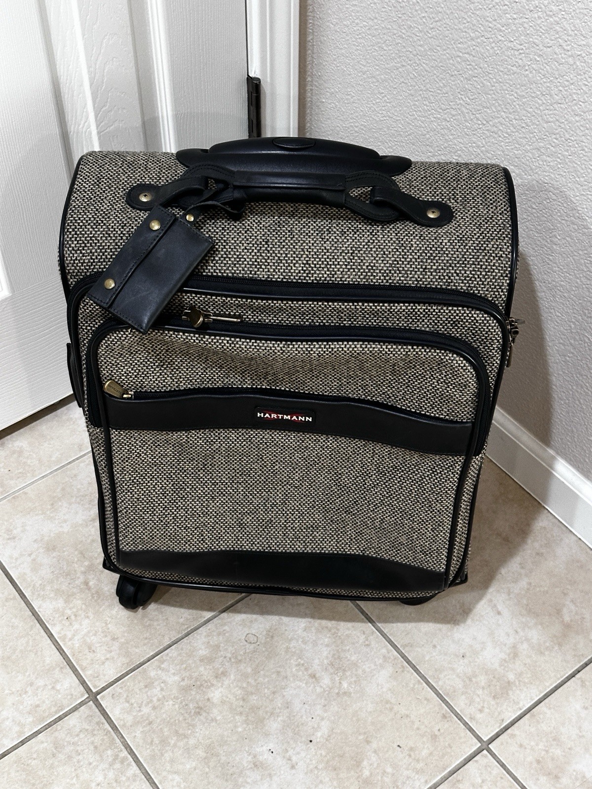 Hartmann Tweed Herringbone Carry On Spinner Suitcase Leather Trim Luggage