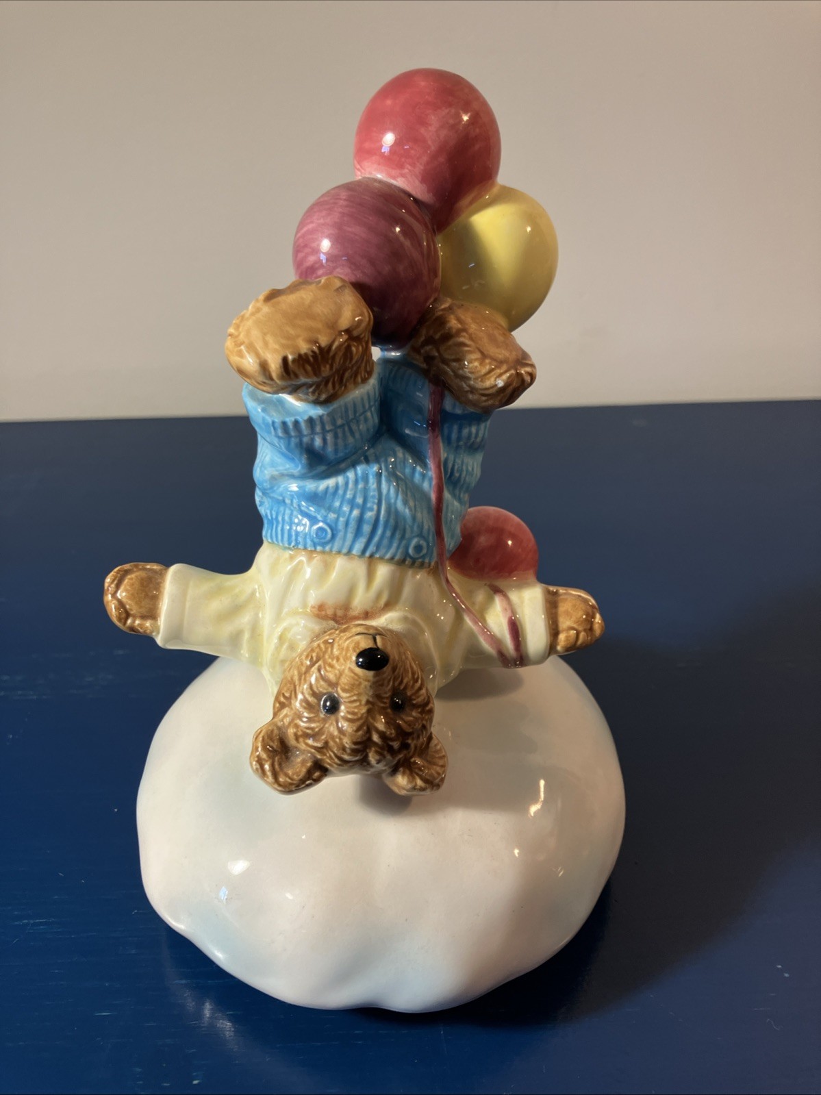 Vintage 1984 Bialosky Bear Hummelwerk Musical Figurine Teddy Bear Balloon