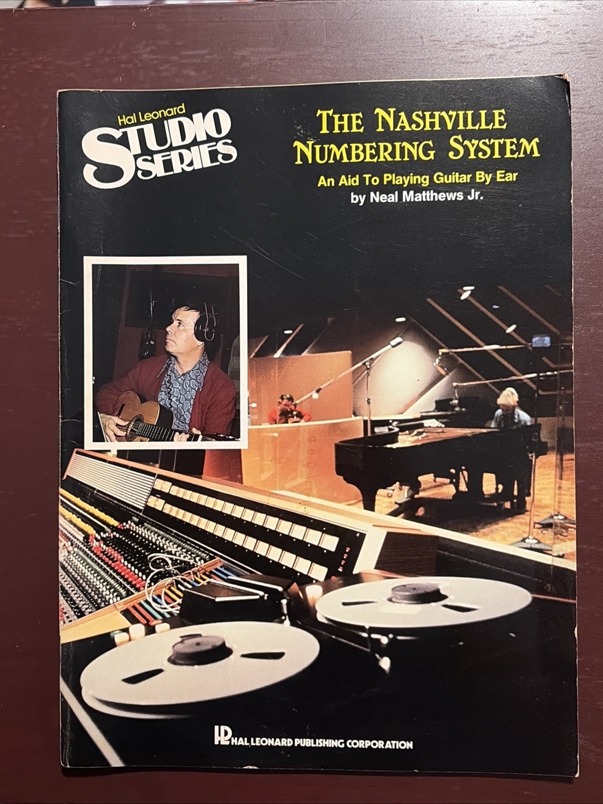 VTG 1984, The Nashville Numbering System: An Aid to Playing by Ear - Hal Leonard