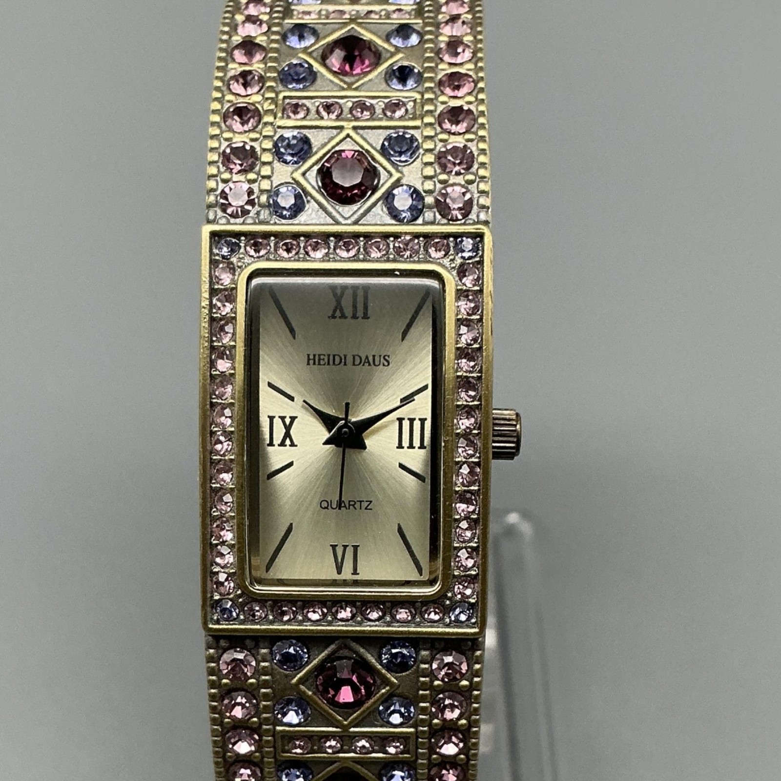 Heidi Daus B8550 Womens Watch 20mm Gold Tone Multicolor Crystals New Battery 7