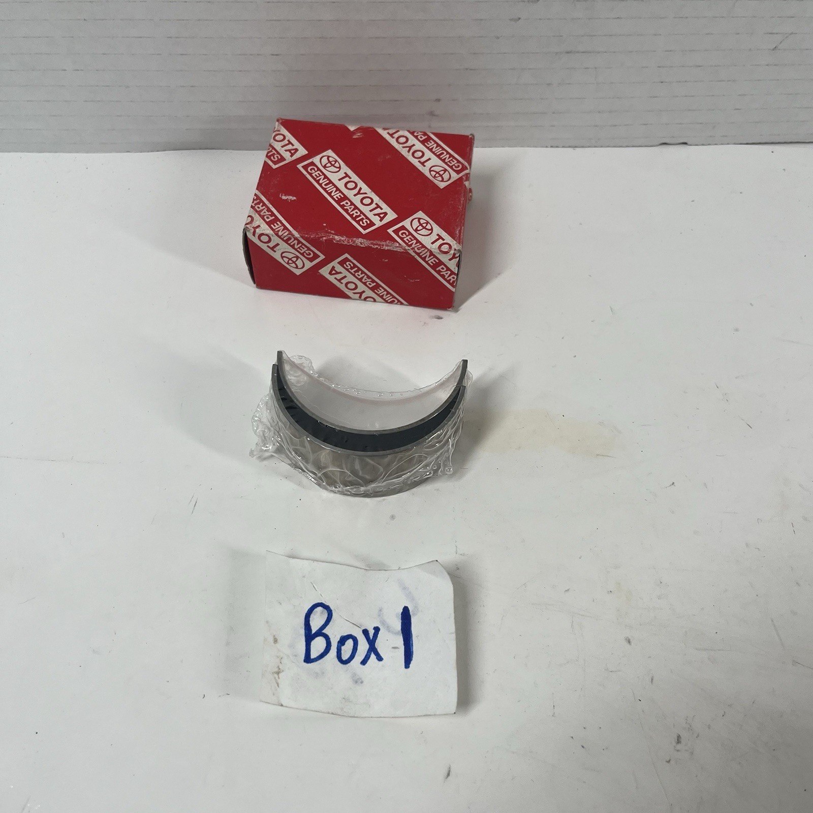 NEW 1984 1985 1986 TOYOTA 4RUNNER CONNECTING ROD BEARING SET 13041-54024-02 OEM
