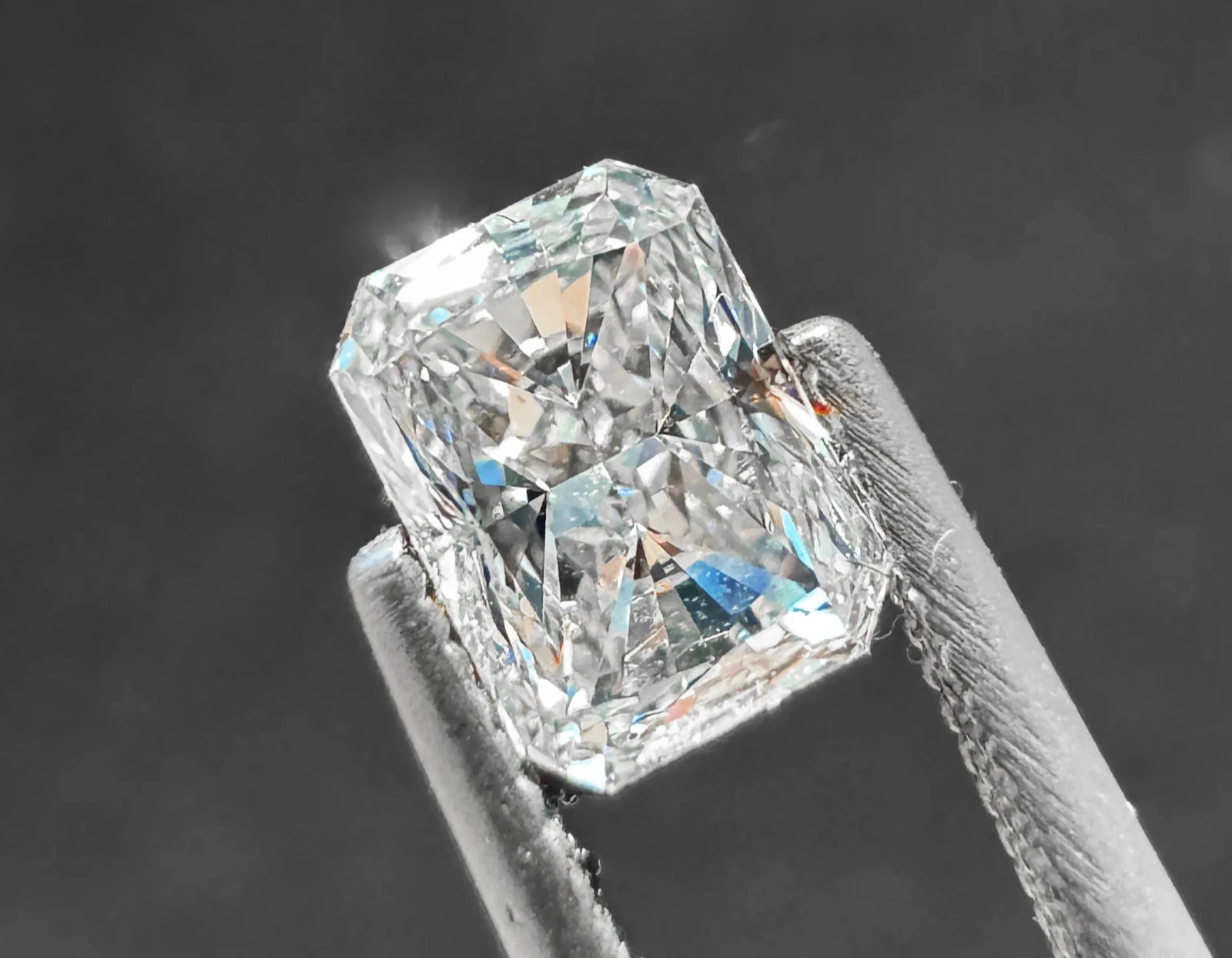 Certified 3 Ct Lab Grown Diamond Radiant Cut VVS1 Clarity D Color CVD Loose