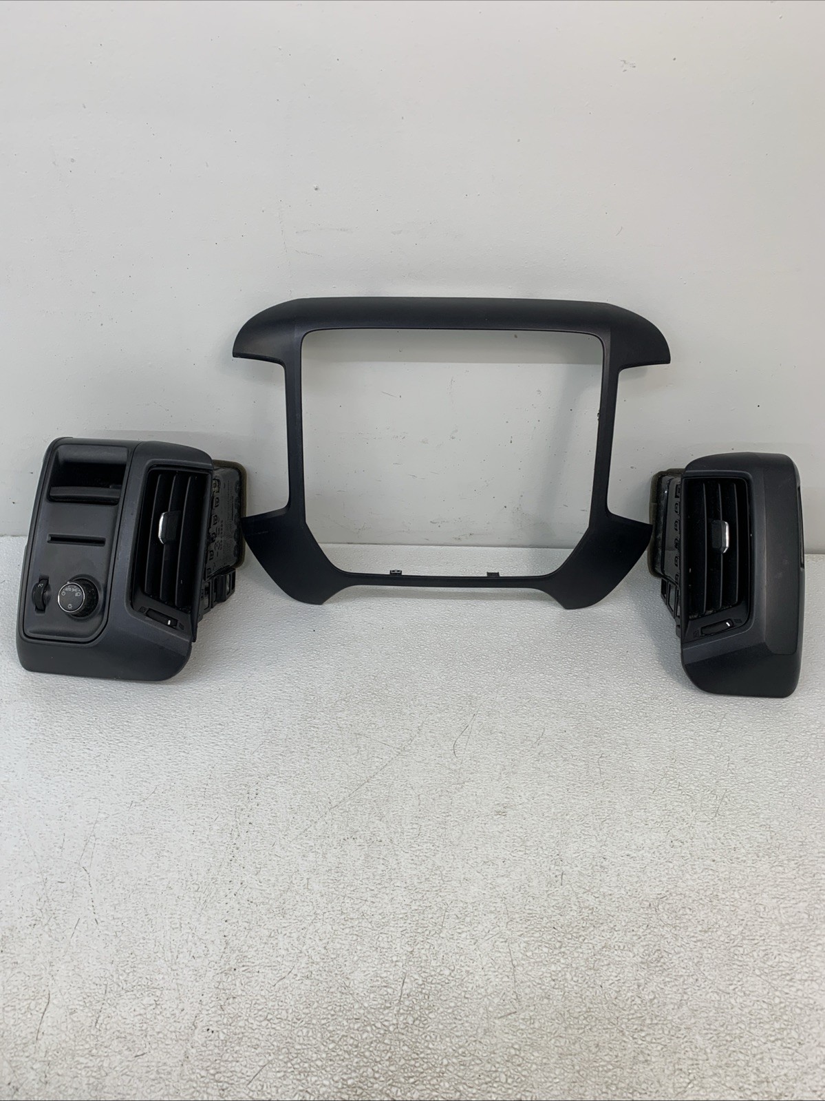14-18 Silverado Sierra dash radio trim surround bezel set Black OEM 3PC Set