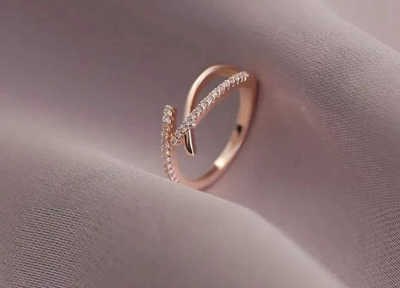 0.80Ct Round Cut White Moissanite Engagement Wedding Ring 14K Rose Gold Plated